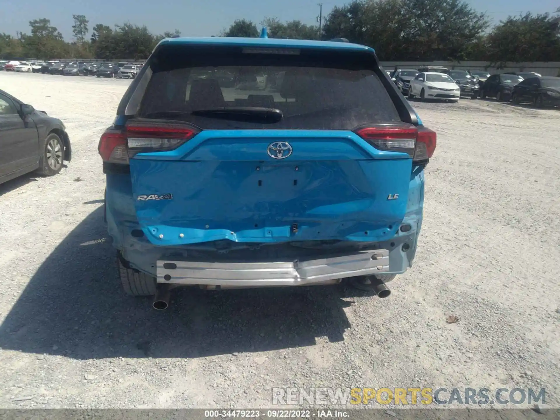 6 Photograph of a damaged car 2T3H1RFVXLC085762 TOYOTA RAV4 2020