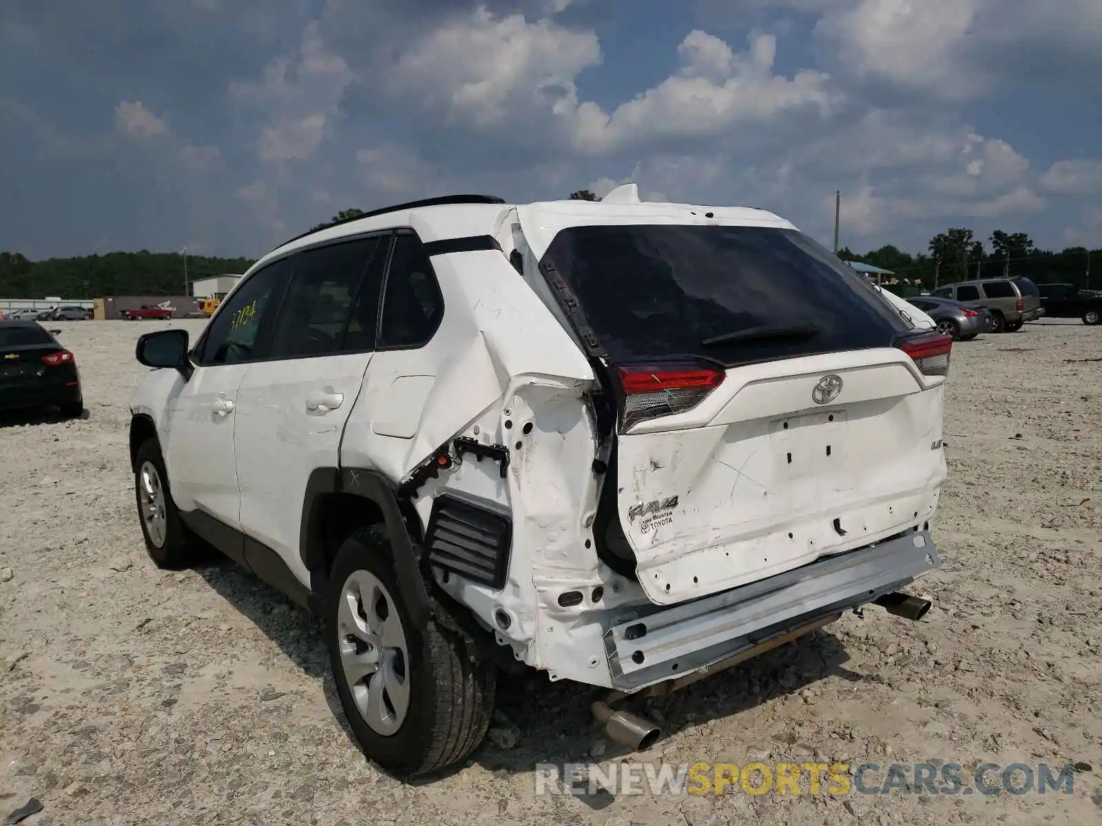 3 Фотография поврежденного автомобиля 2T3H1RFVXLW058320 TOYOTA RAV4 2020