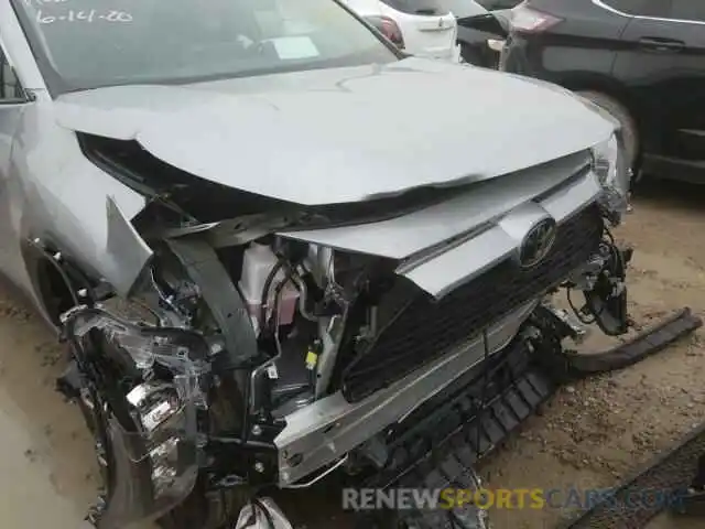 9 Photograph of a damaged car 2T3H1RFVXLW076350 TOYOTA RAV4 2020