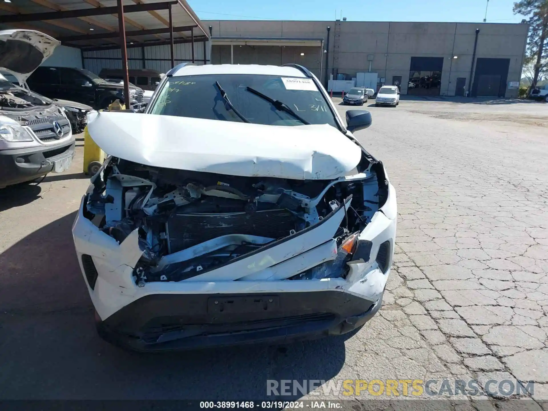 12 Photograph of a damaged car 2T3H1RFVXLW079653 TOYOTA RAV4 2020