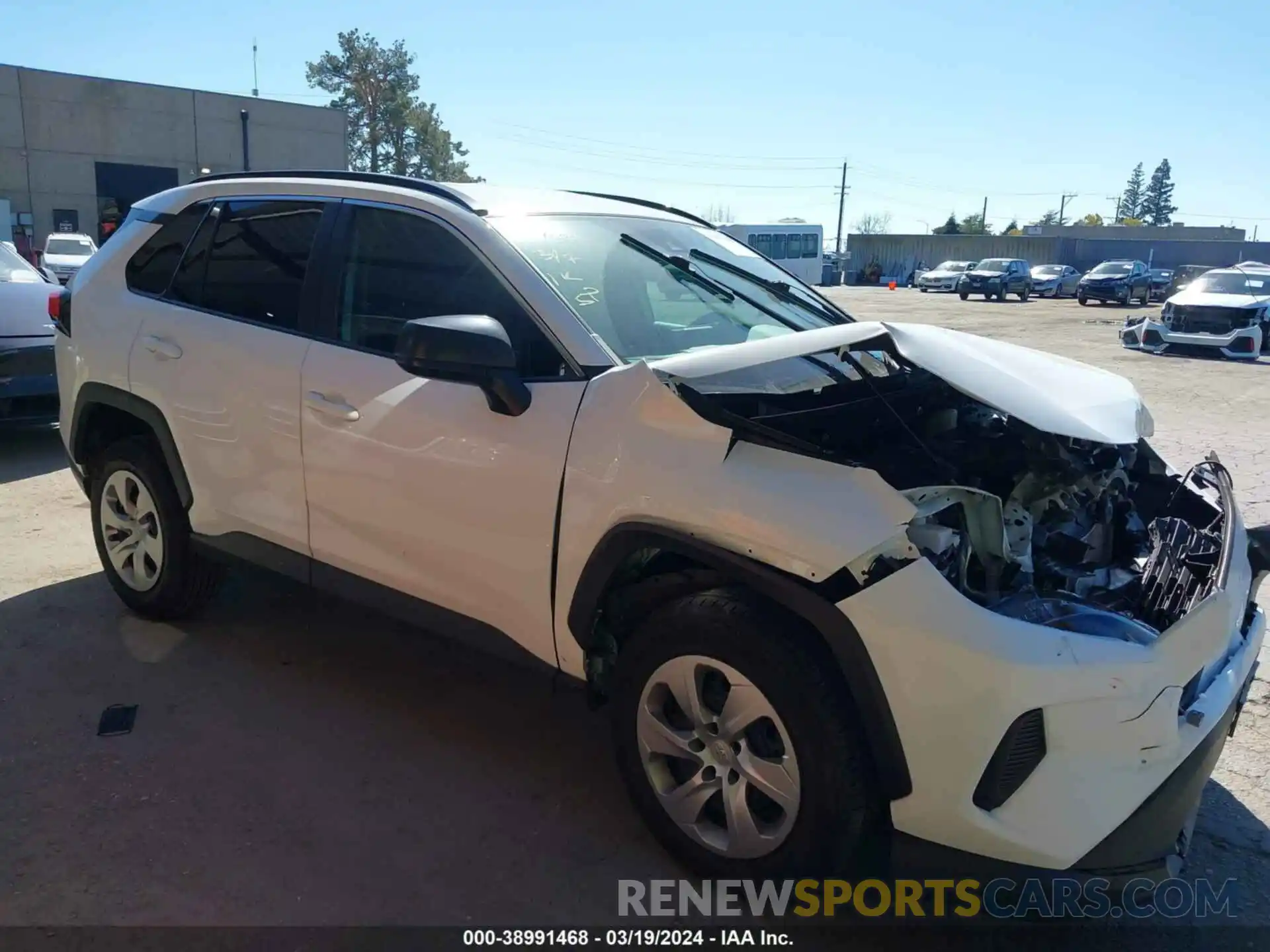 13 Photograph of a damaged car 2T3H1RFVXLW079653 TOYOTA RAV4 2020