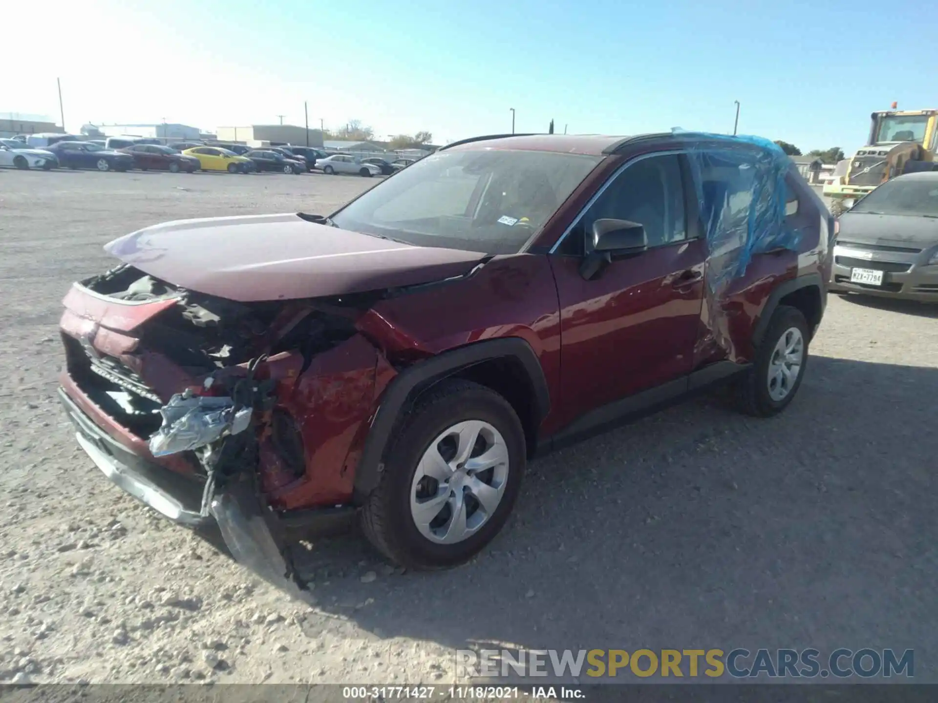 2 Photograph of a damaged car 2T3H1RFVXLW085274 TOYOTA RAV4 2020