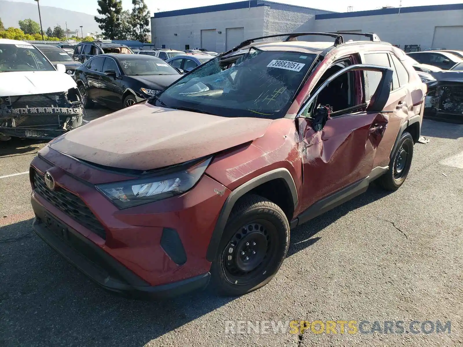 2 Photograph of a damaged car 2T3H1RFVXLW089339 TOYOTA RAV4 2020