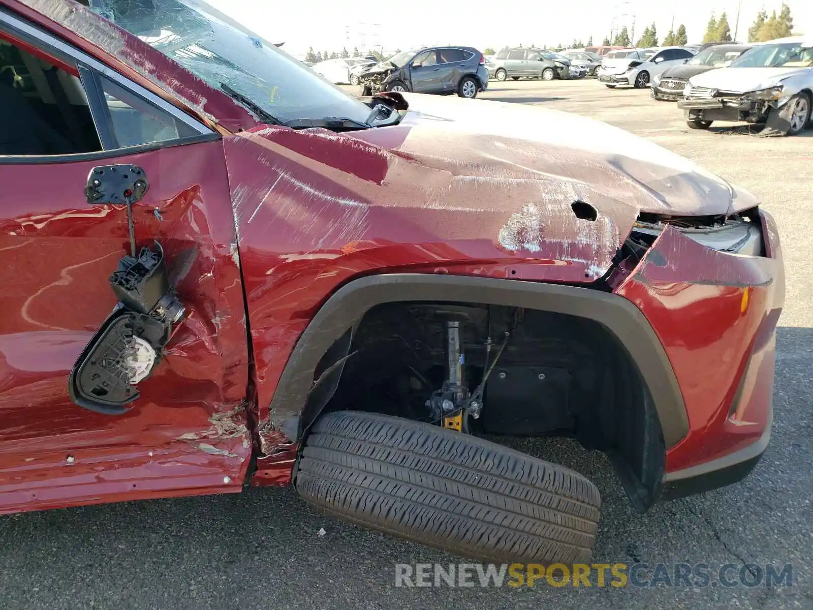 9 Photograph of a damaged car 2T3H1RFVXLW089339 TOYOTA RAV4 2020