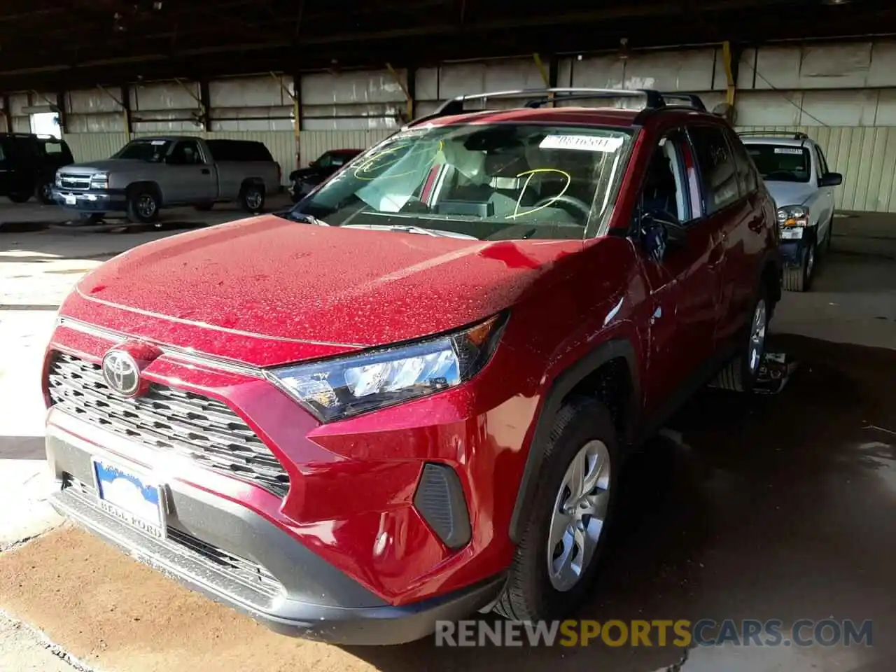 2 Photograph of a damaged car 2T3H1RFVXLW098588 TOYOTA RAV4 2020