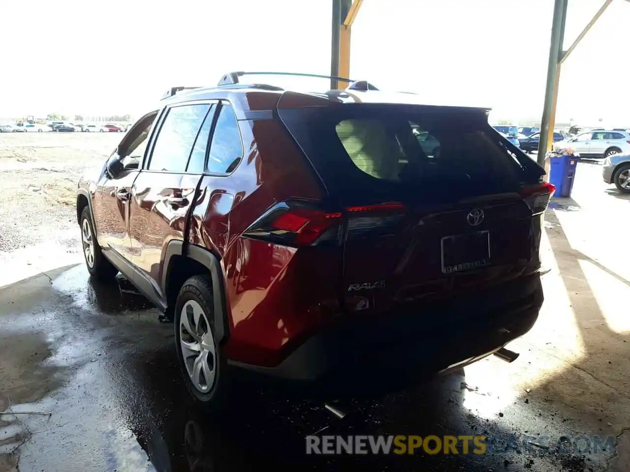 3 Photograph of a damaged car 2T3H1RFVXLW098588 TOYOTA RAV4 2020