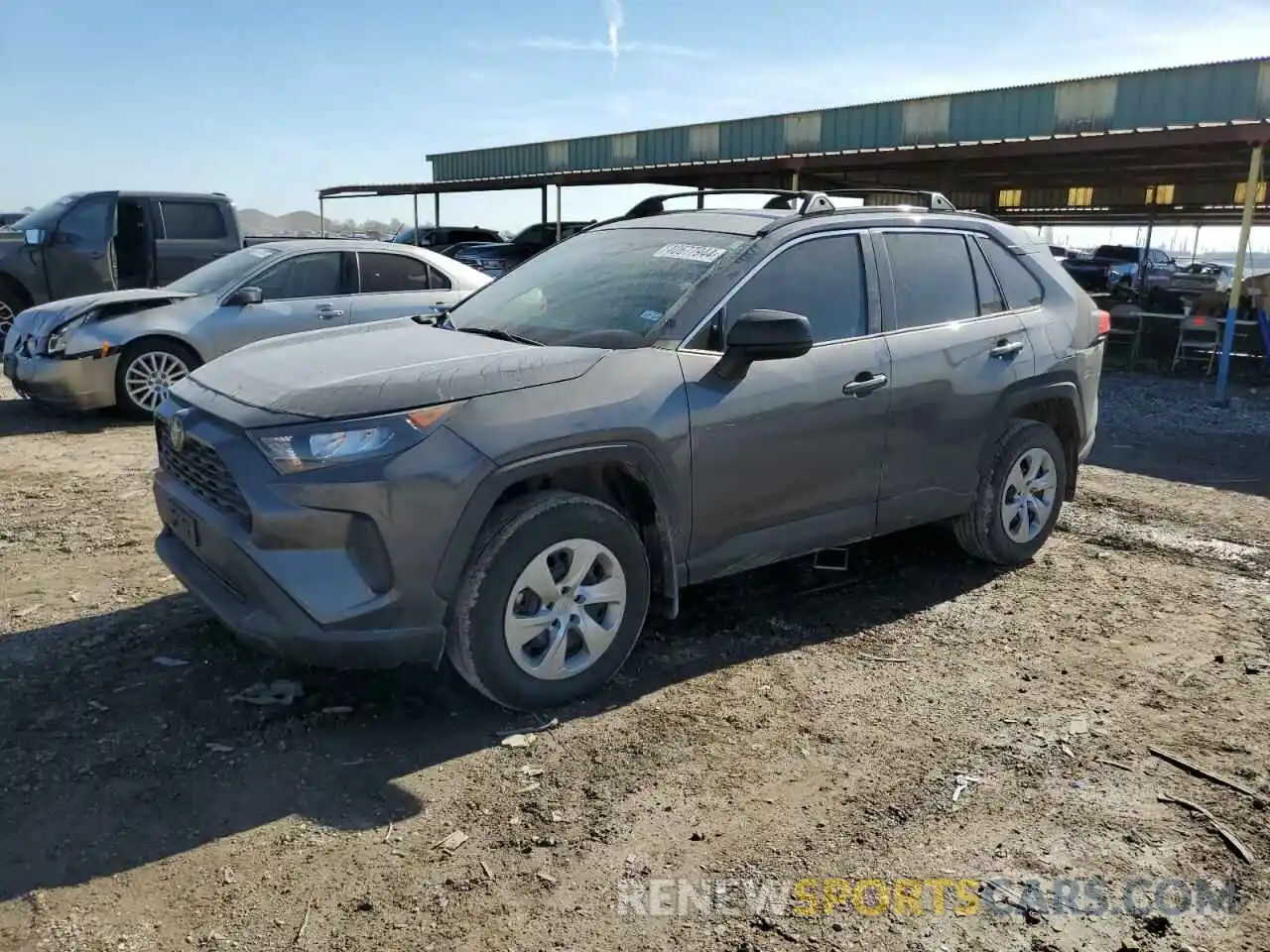 1 Photograph of a damaged car 2T3H1RFVXLW101859 TOYOTA RAV4 2020