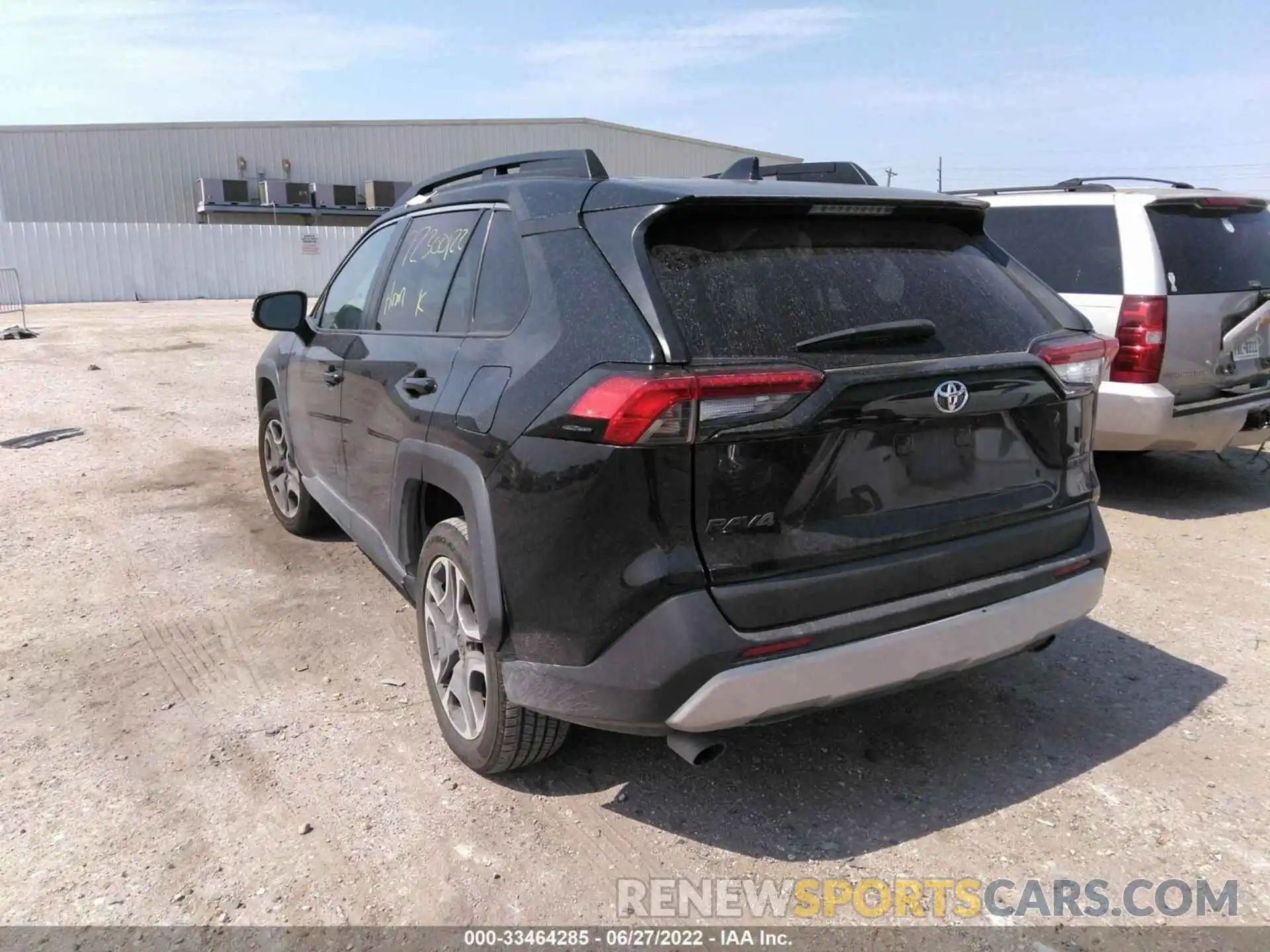 3 Photograph of a damaged car 2T3J1RFV0LC080202 TOYOTA RAV4 2020