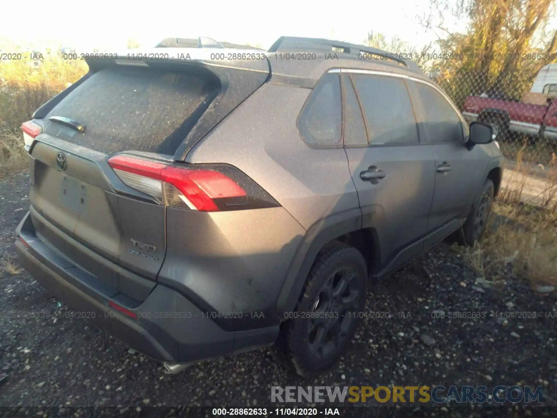 4 Photograph of a damaged car 2T3J1RFV0LC116664 TOYOTA RAV4 2020