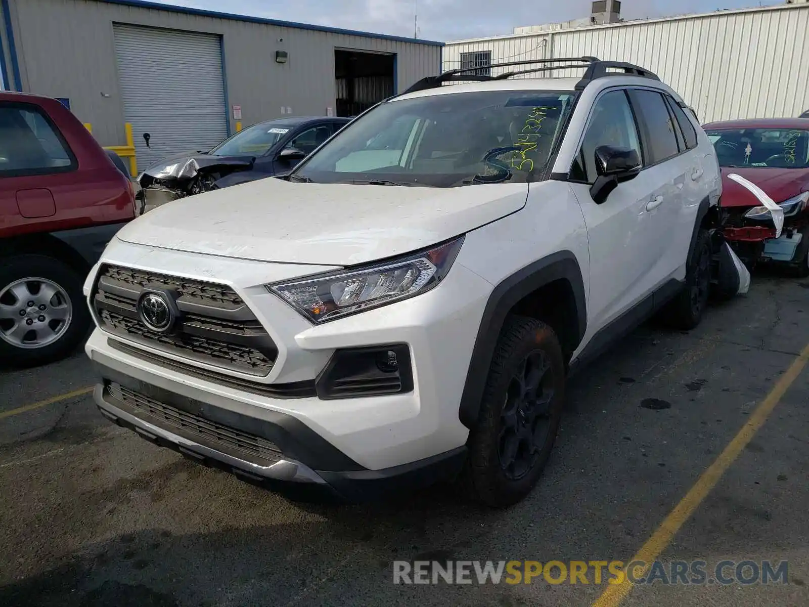 2 Photograph of a damaged car 2T3J1RFV0LC133738 TOYOTA RAV4 2020