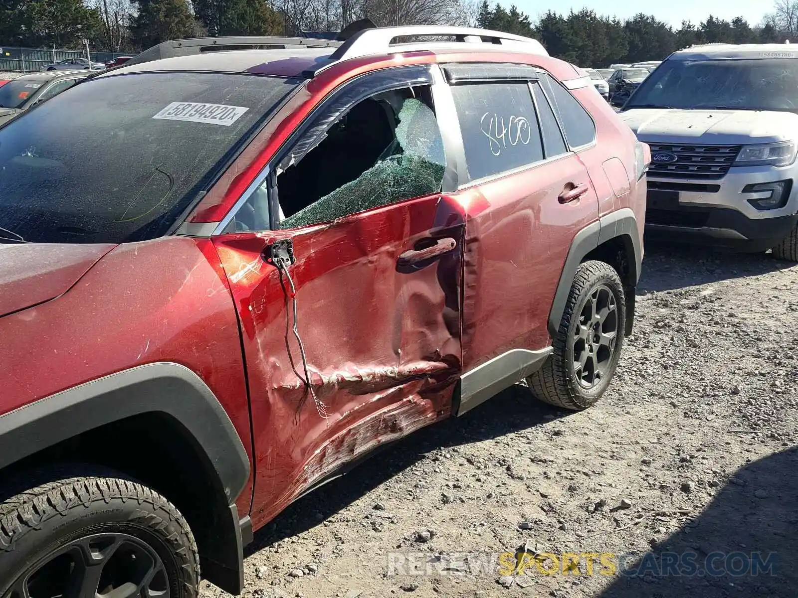 9 Photograph of a damaged car 2T3J1RFV1LC065627 TOYOTA RAV4 2020