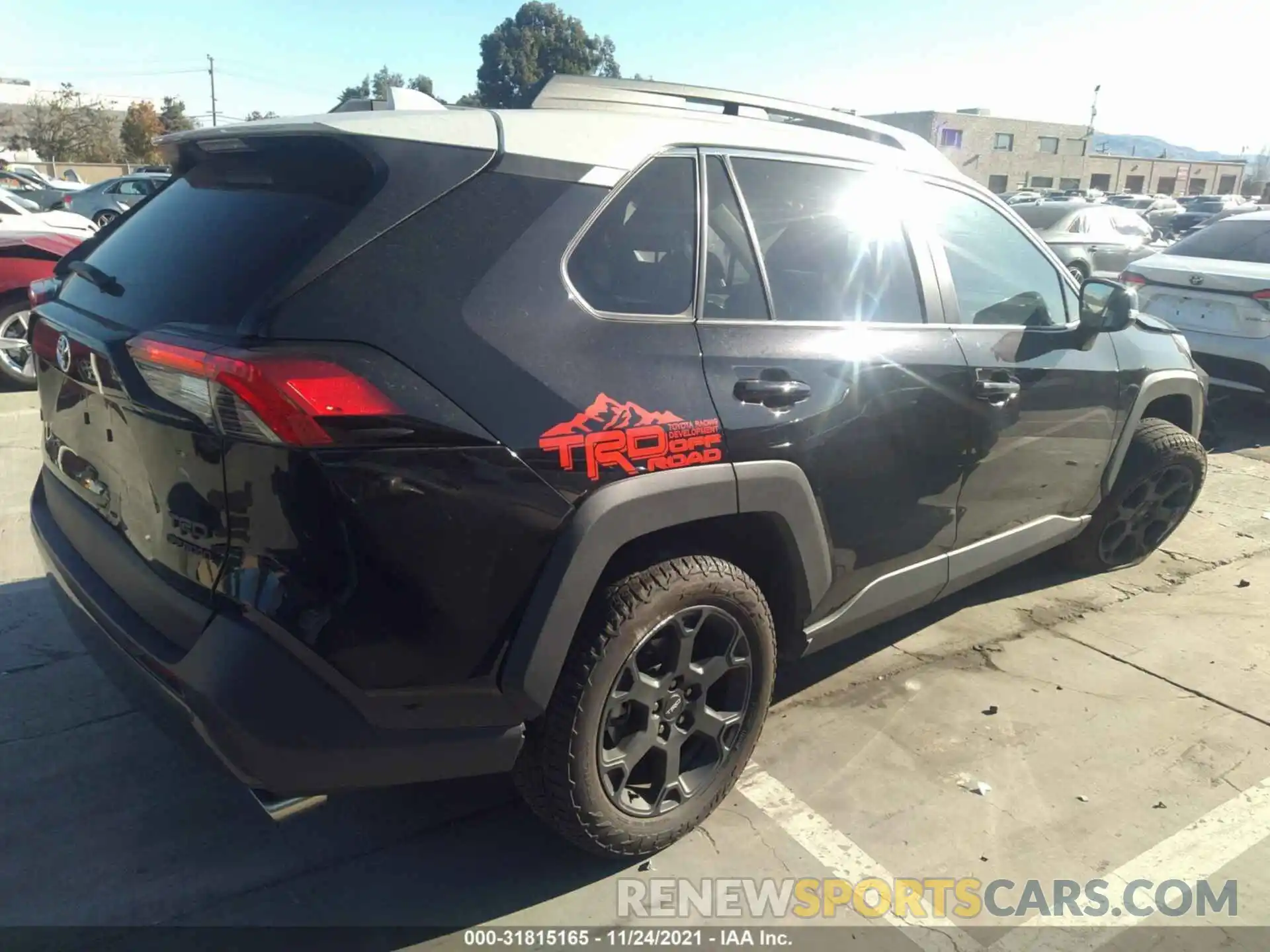 4 Photograph of a damaged car 2T3J1RFV1LC079124 TOYOTA RAV4 2020