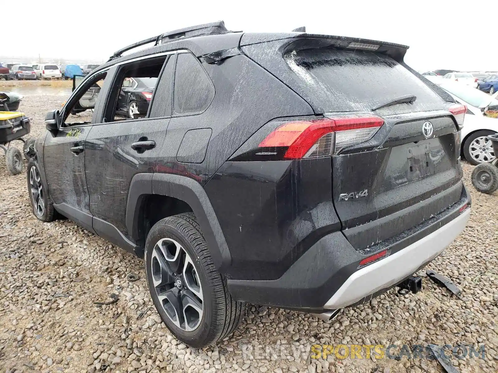 3 Фотография поврежденного автомобиля 2T3J1RFV1LC121856 TOYOTA RAV4 2020