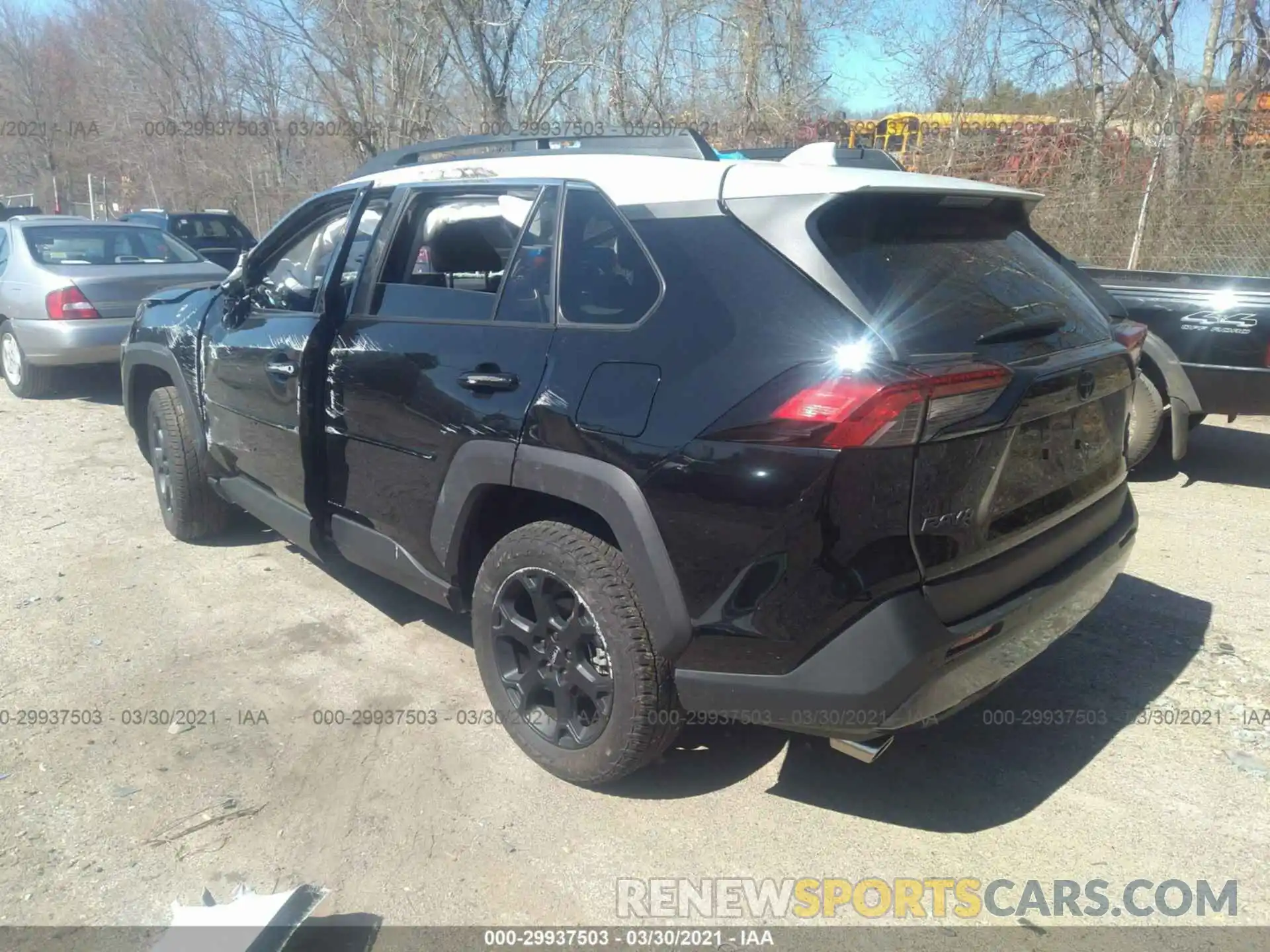 3 Photograph of a damaged car 2T3J1RFV2LC062591 TOYOTA RAV4 2020