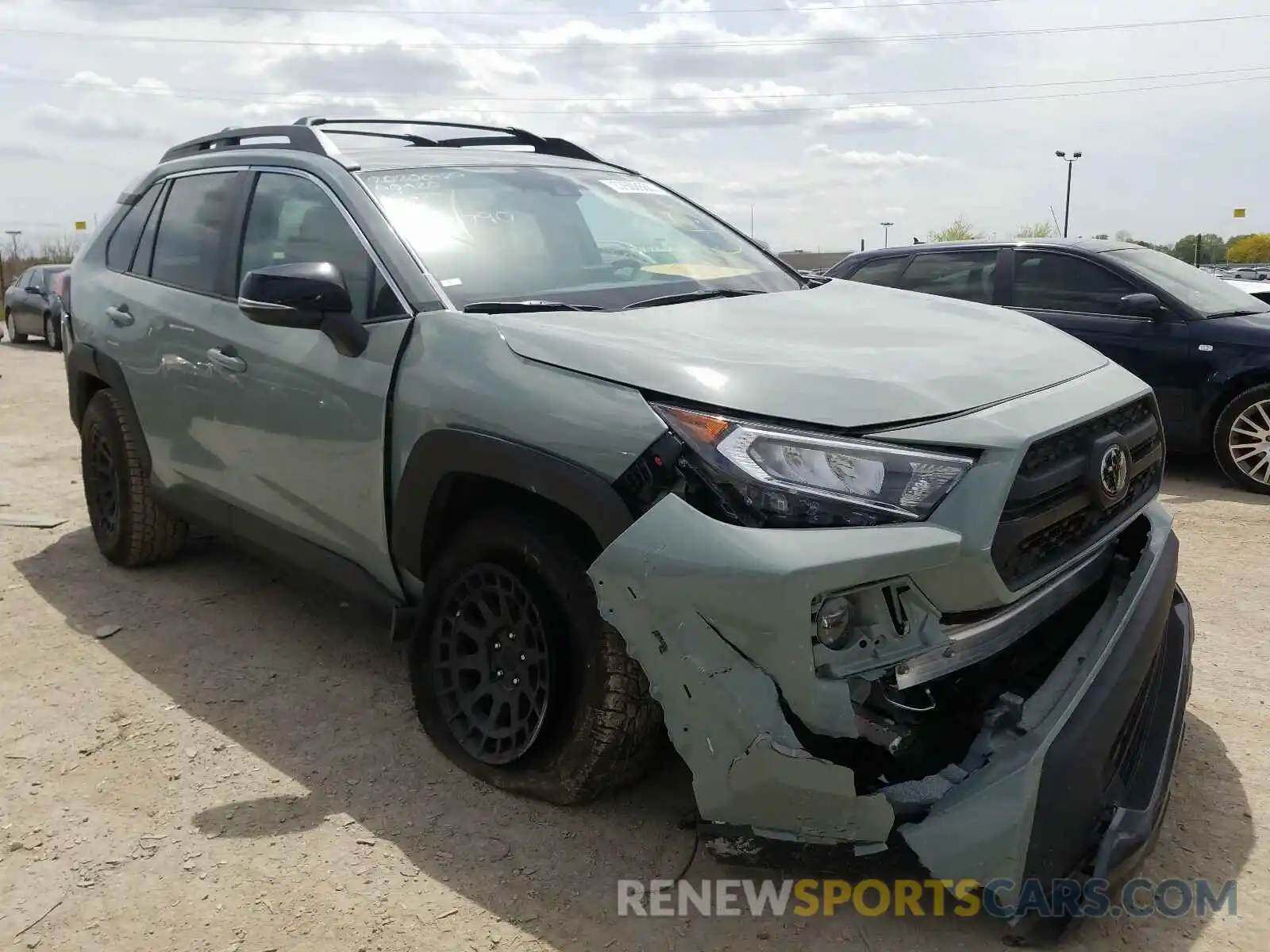 1 Photograph of a damaged car 2T3J1RFV2LC063790 TOYOTA RAV4 2020