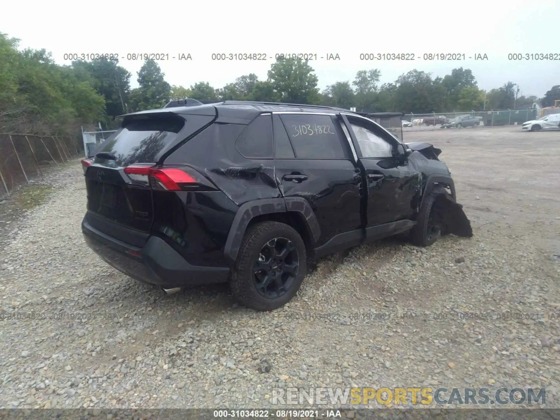 4 Photograph of a damaged car 2T3J1RFV2LC067080 TOYOTA RAV4 2020