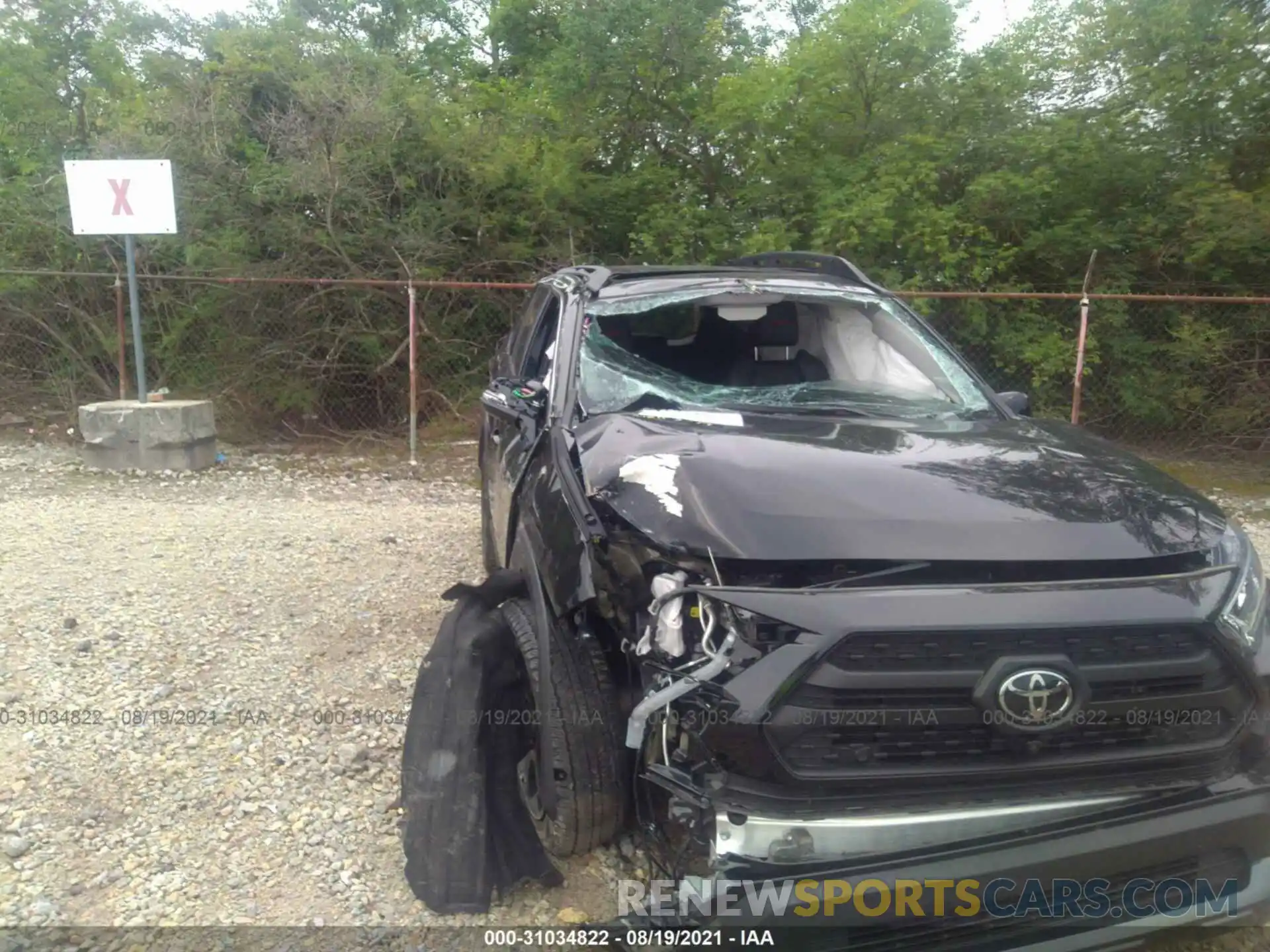 6 Photograph of a damaged car 2T3J1RFV2LC067080 TOYOTA RAV4 2020