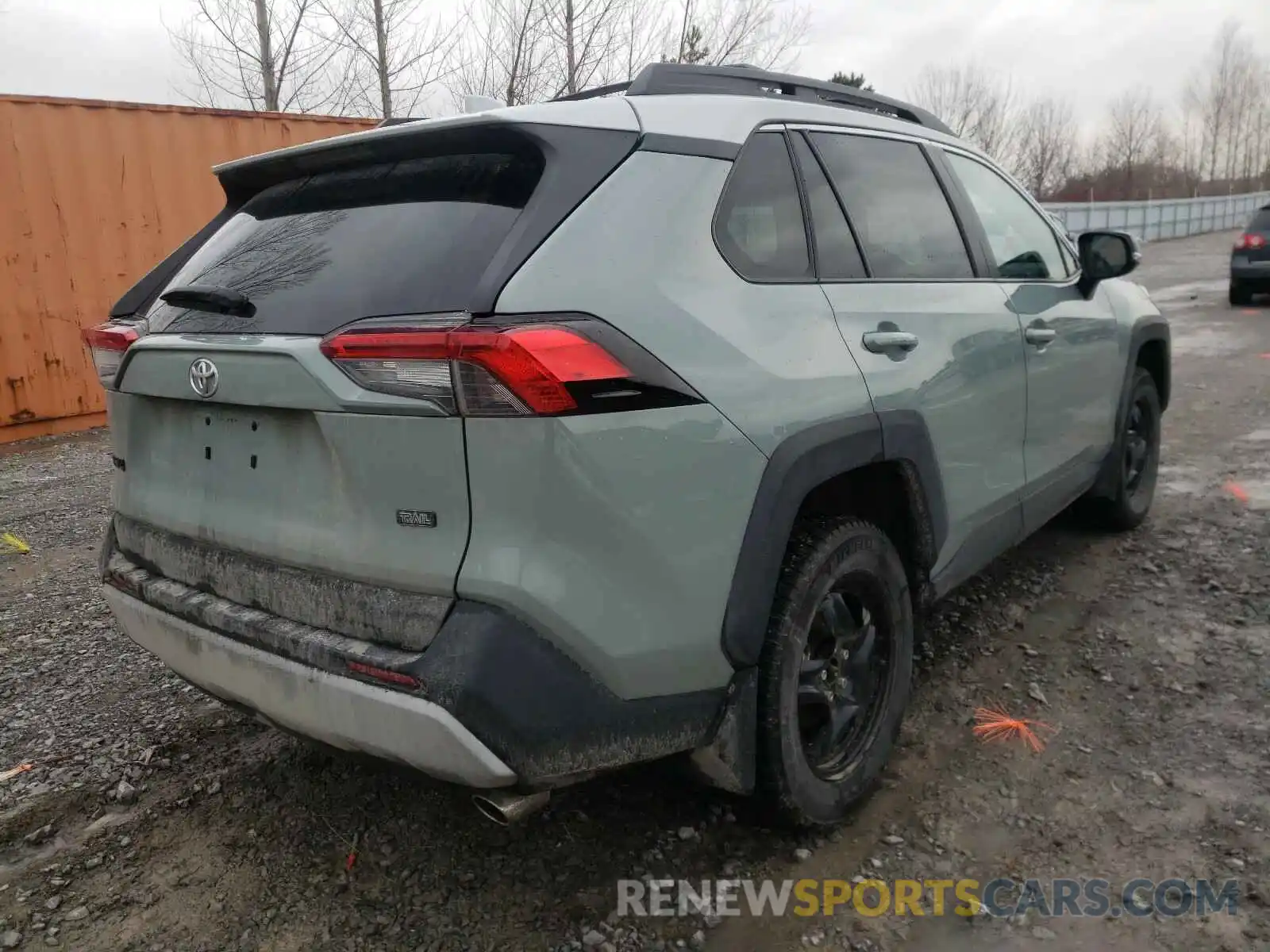 4 Photograph of a damaged car 2T3J1RFV2LC084137 TOYOTA RAV4 2020