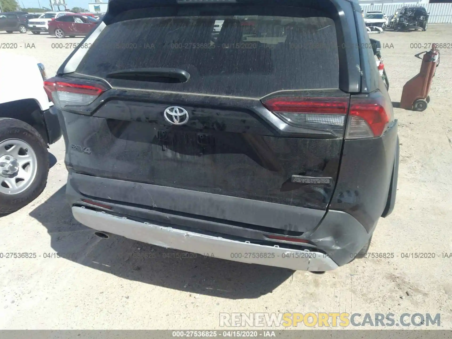 6 Photograph of a damaged car 2T3J1RFV2LC091041 TOYOTA RAV4 2020