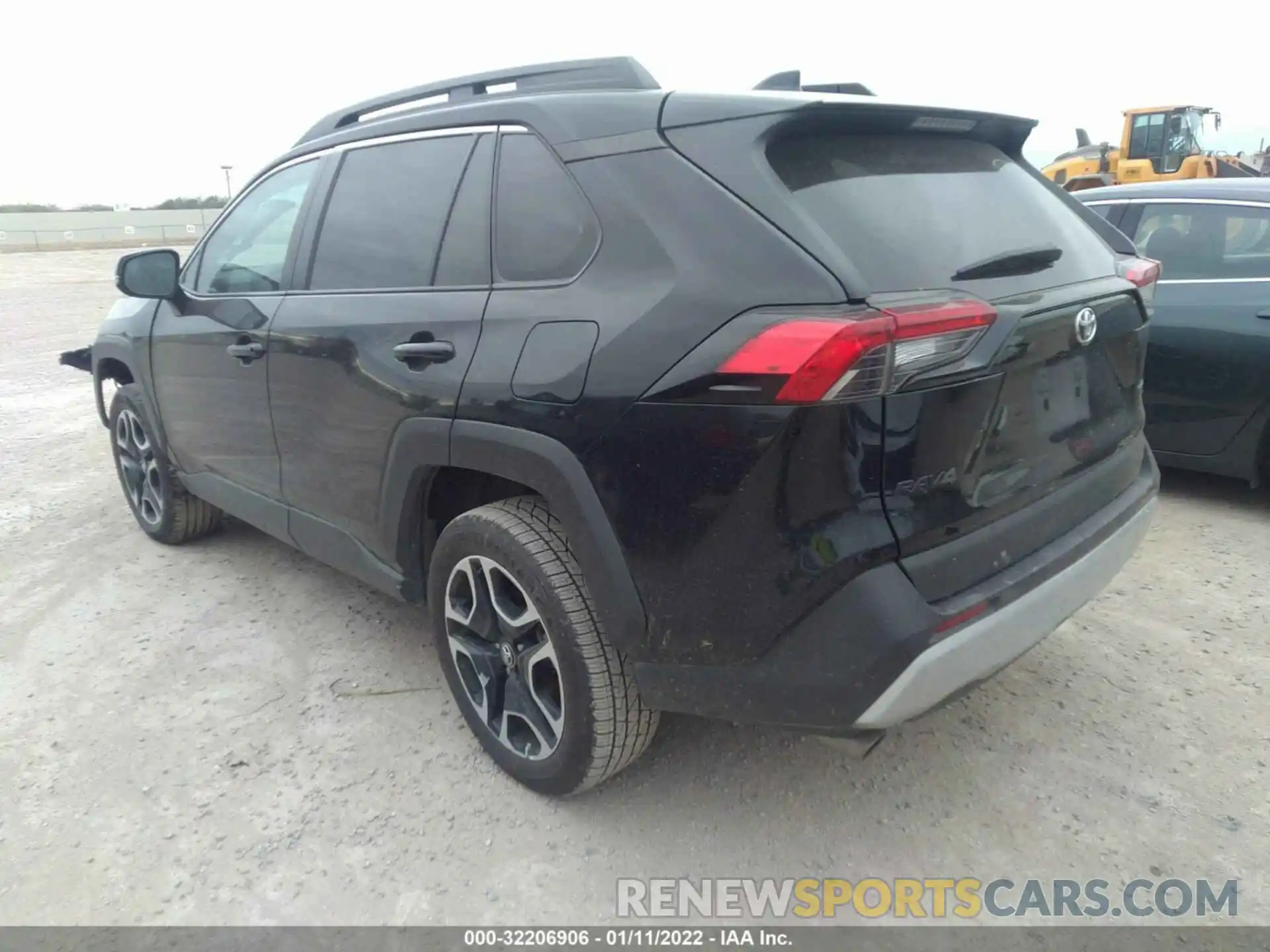 3 Photograph of a damaged car 2T3J1RFV2LC094179 TOYOTA RAV4 2020