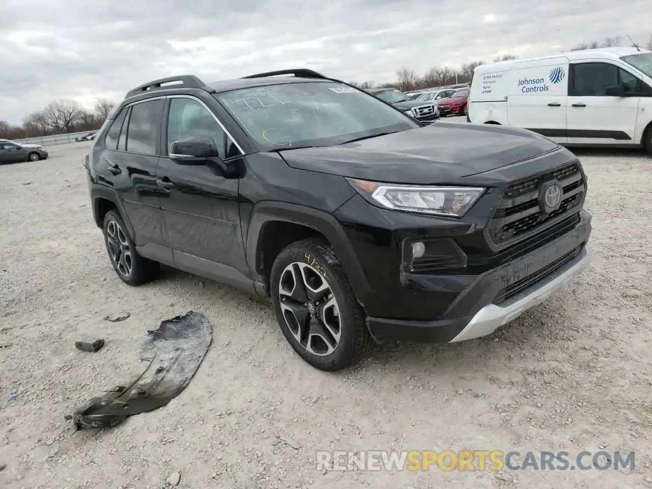 1 Photograph of a damaged car 2T3J1RFV2LC120893 TOYOTA RAV4 2020