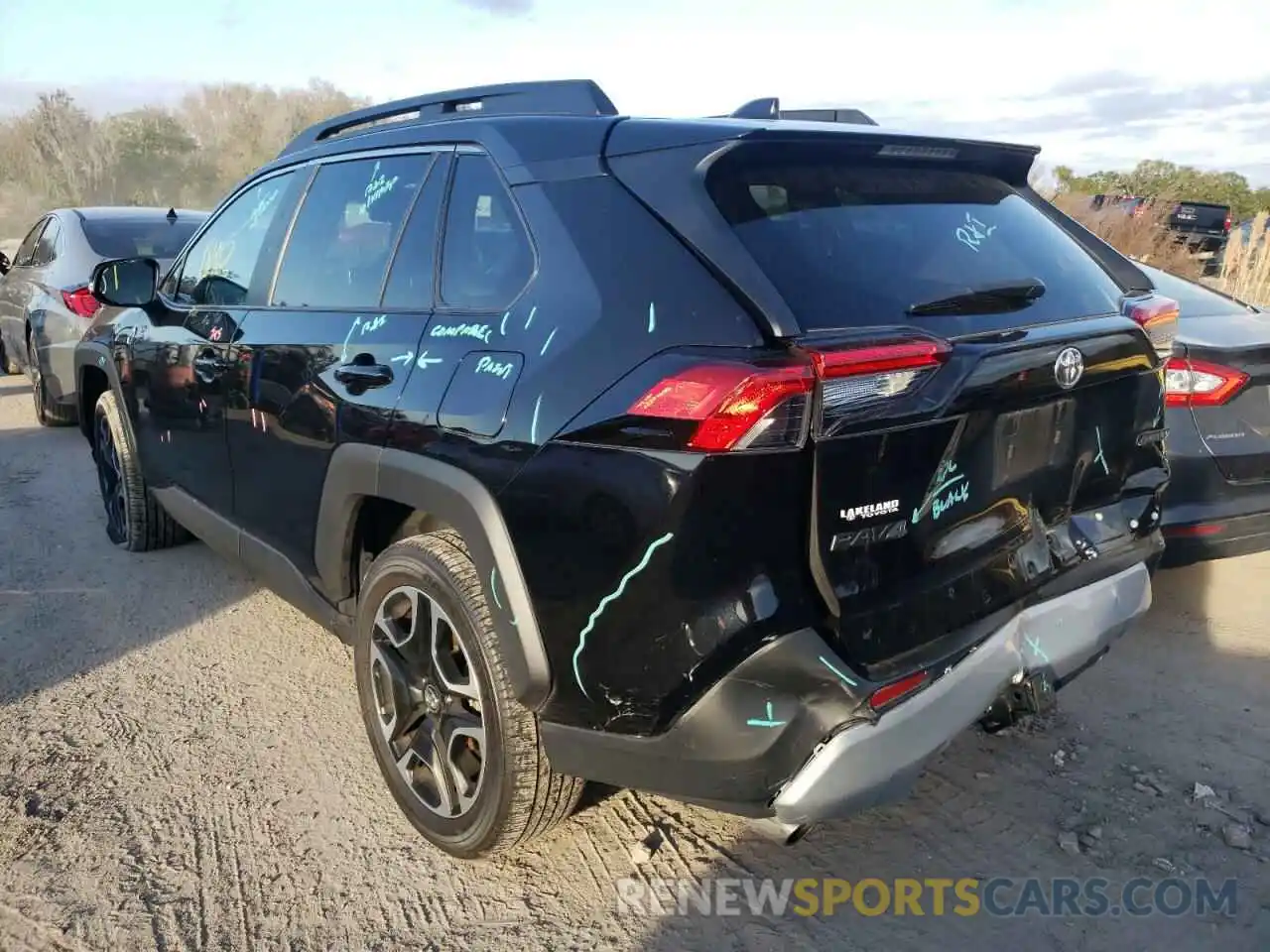 3 Photograph of a damaged car 2T3J1RFV2LC128721 TOYOTA RAV4 2020