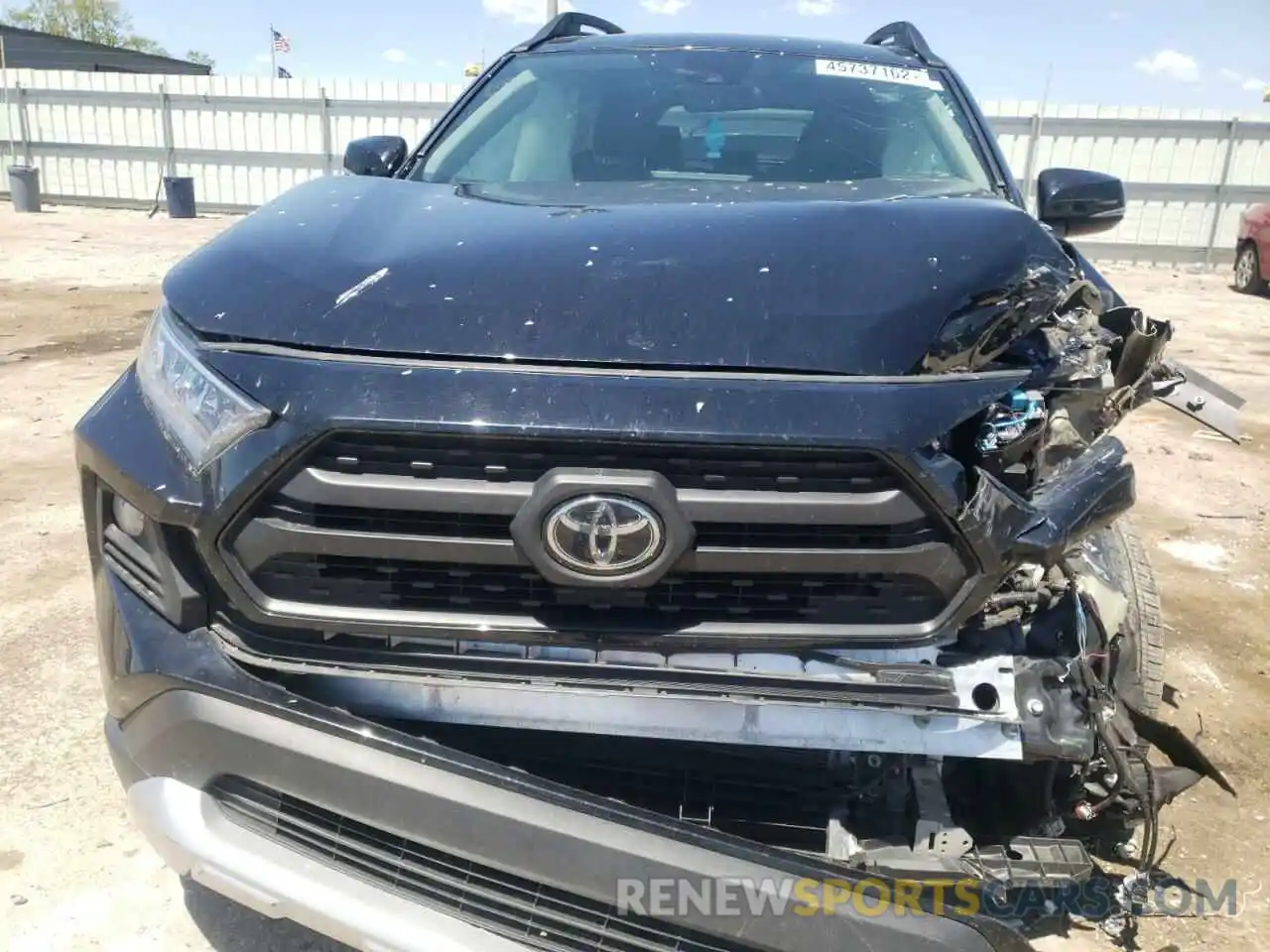 9 Photograph of a damaged car 2T3J1RFV3LC074202 TOYOTA RAV4 2020