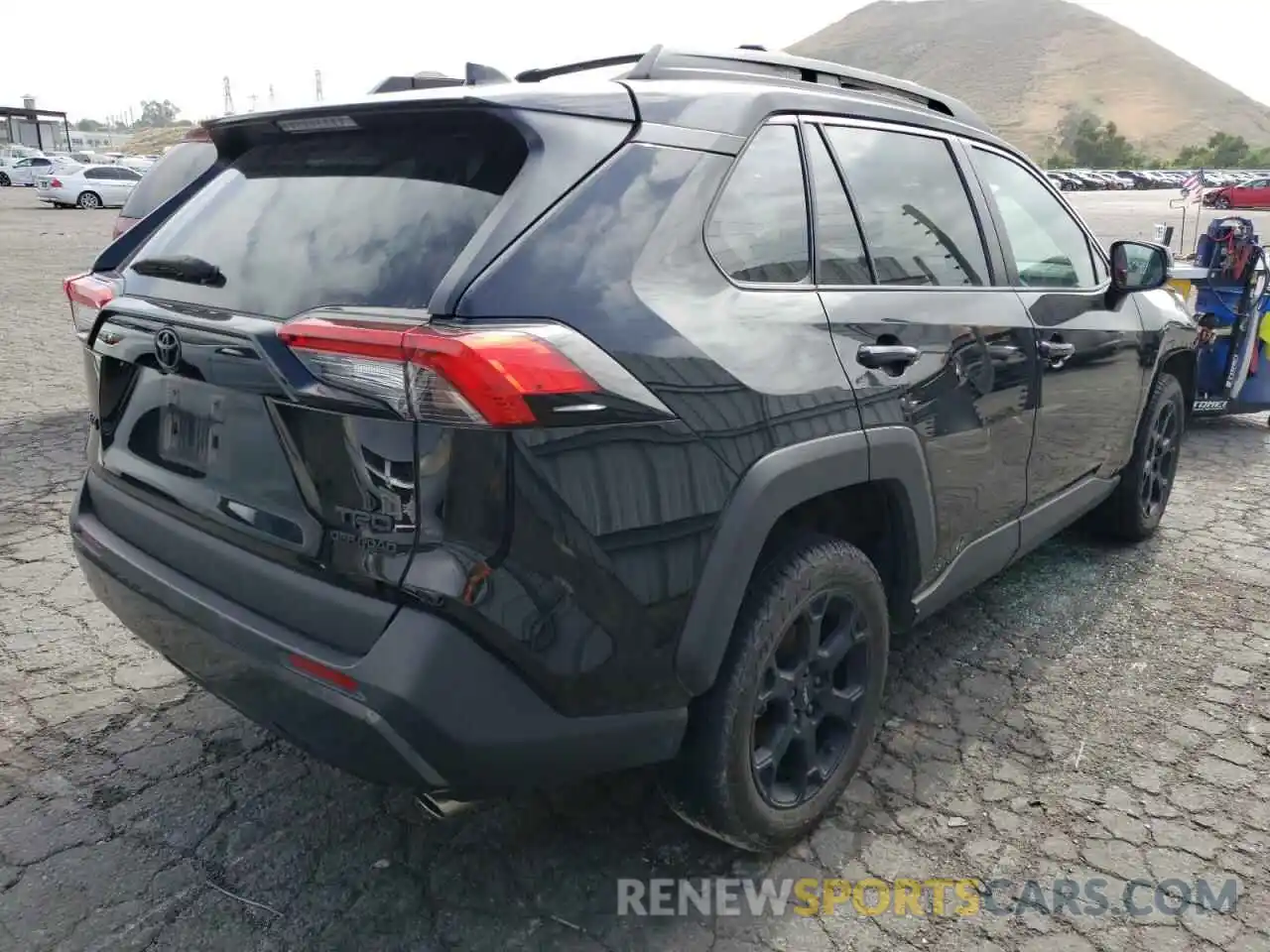 4 Фотография поврежденного автомобиля 2T3J1RFV3LC106243 TOYOTA RAV4 2020