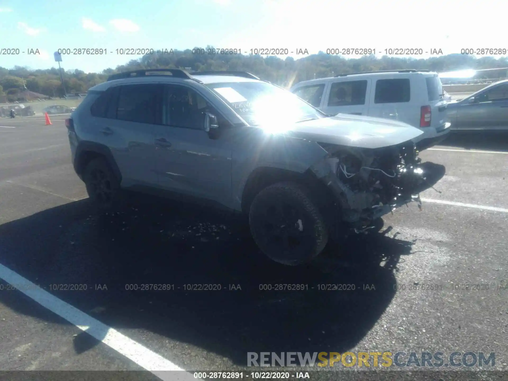 1 Photograph of a damaged car 2T3J1RFV4LC061619 TOYOTA RAV4 2020