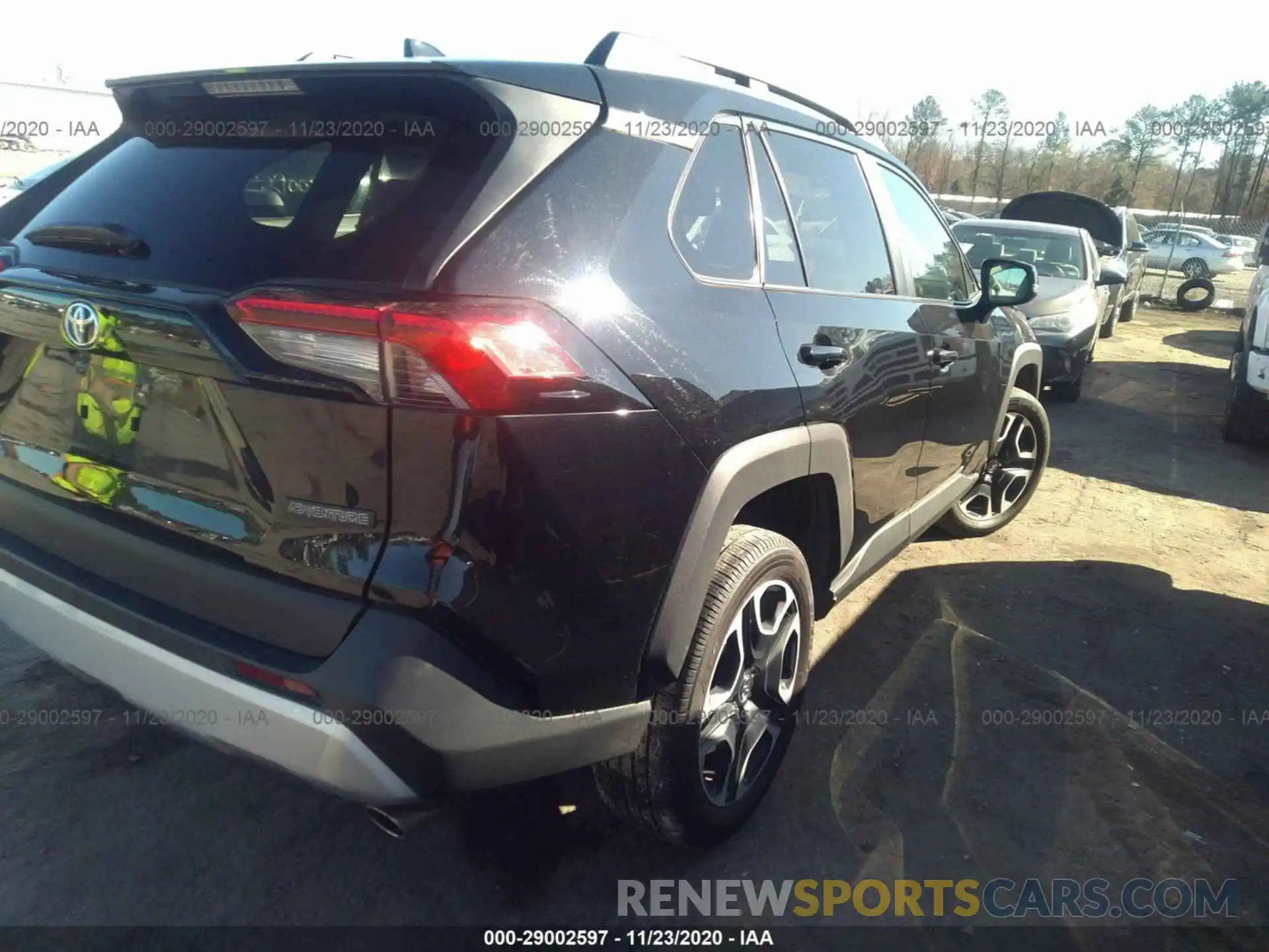 4 Photograph of a damaged car 2T3J1RFV4LC078999 TOYOTA RAV4 2020