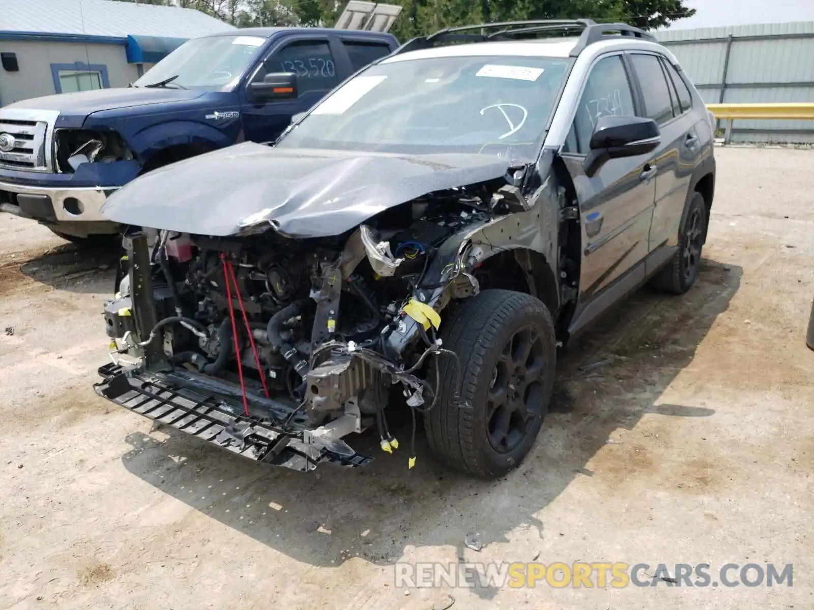 2 Photograph of a damaged car 2T3J1RFV4LC082180 TOYOTA RAV4 2020