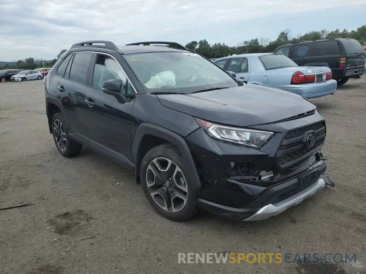 1 Photograph of a damaged car 2T3J1RFV4LC110947 TOYOTA RAV4 2020