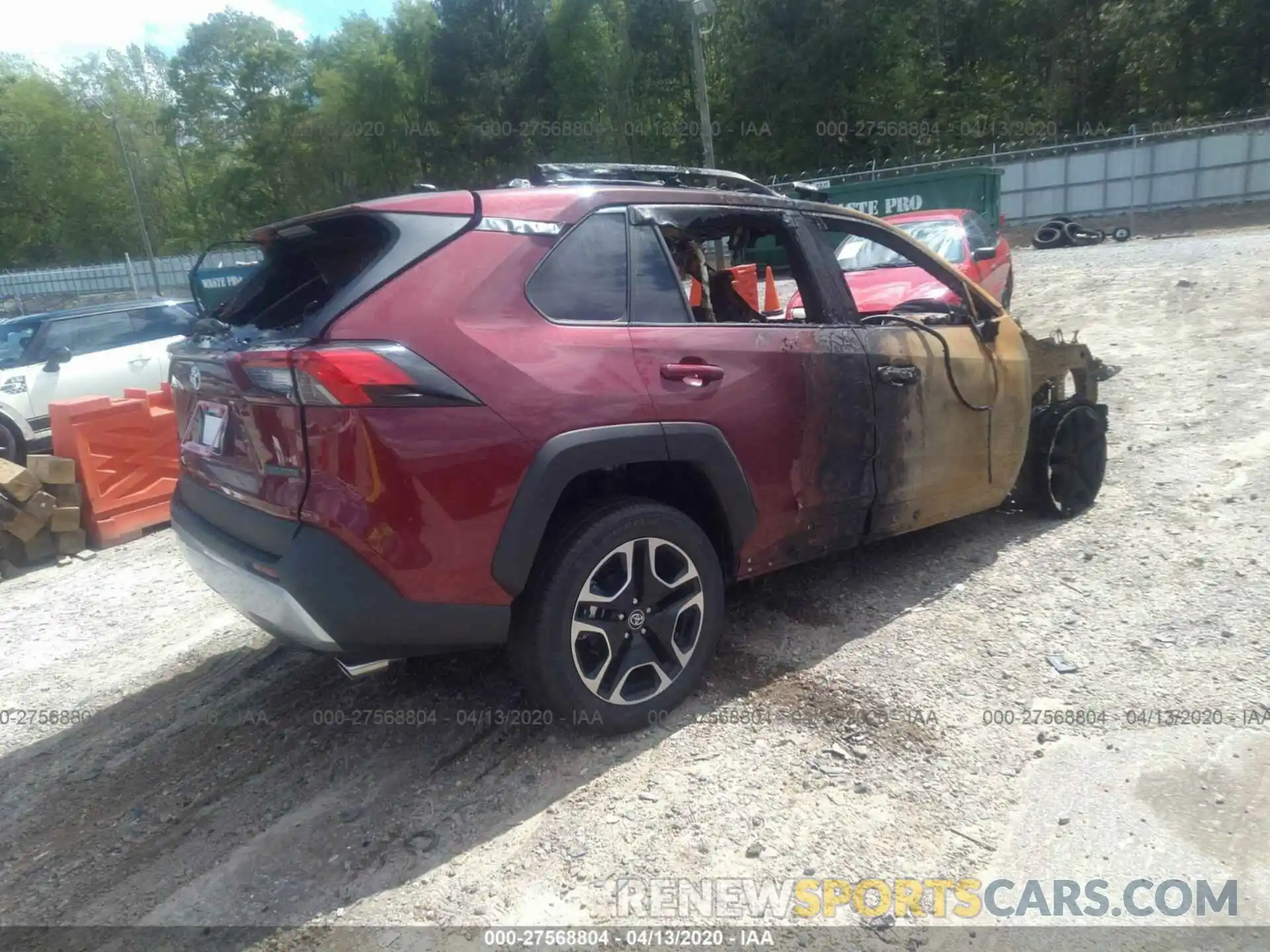 4 Photograph of a damaged car 2T3J1RFV5LC074086 TOYOTA RAV4 2020