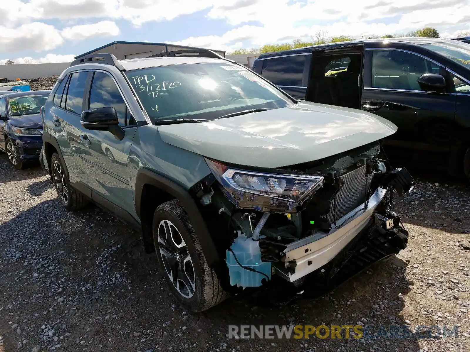 1 Photograph of a damaged car 2T3J1RFV5LC090563 TOYOTA RAV4 2020