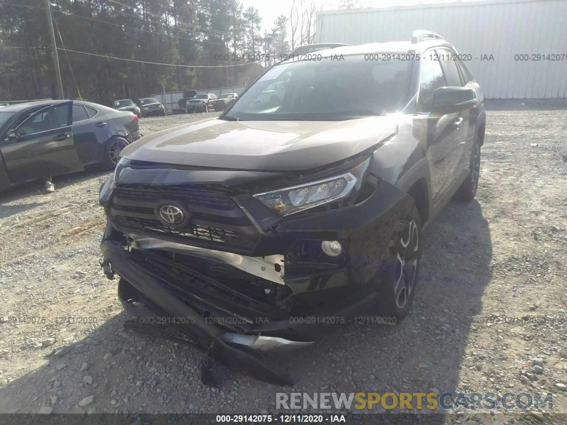 6 Photograph of a damaged car 2T3J1RFV5LC092331 TOYOTA RAV4 2020