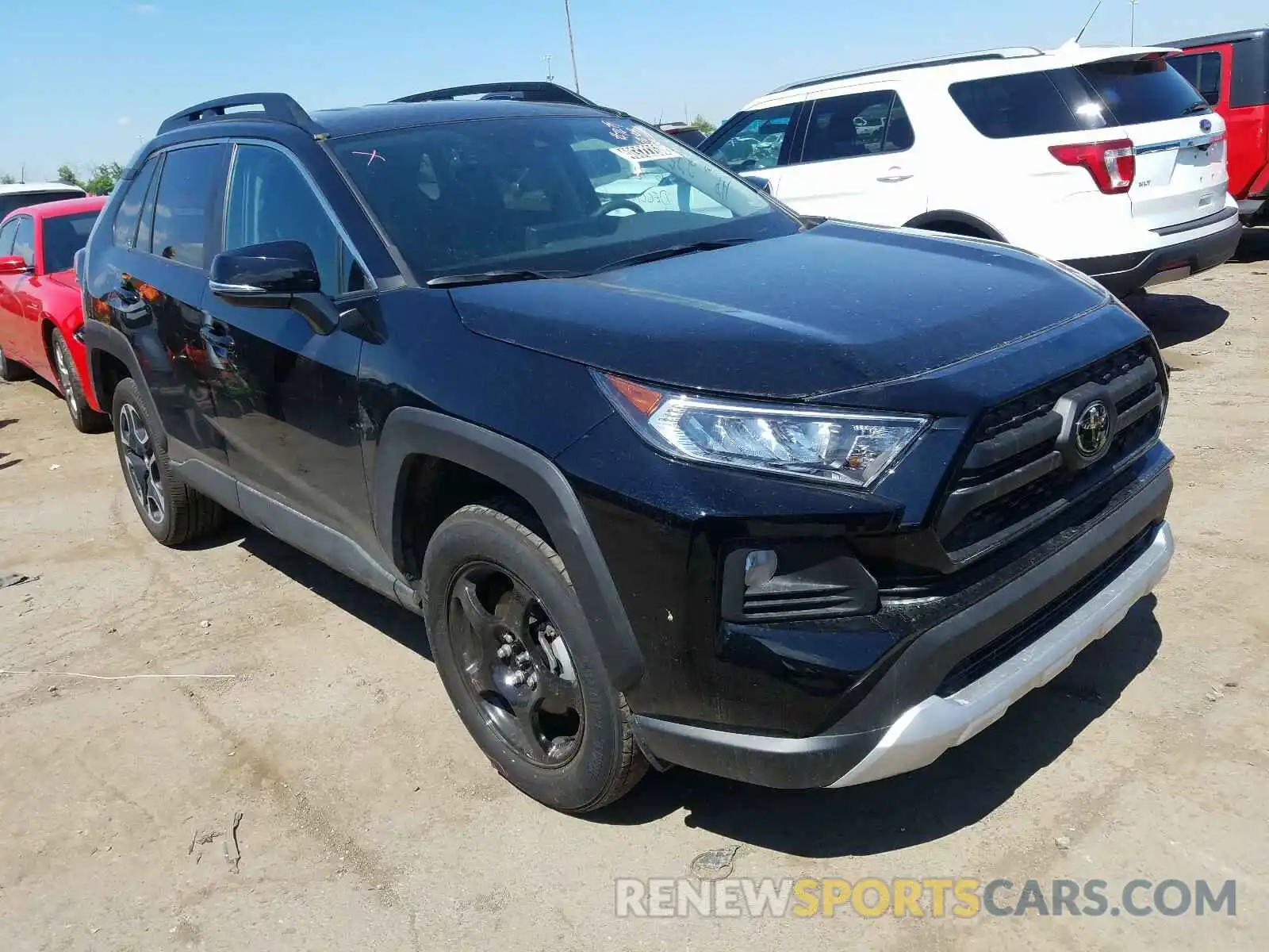 1 Photograph of a damaged car 2T3J1RFV5LC092751 TOYOTA RAV4 2020