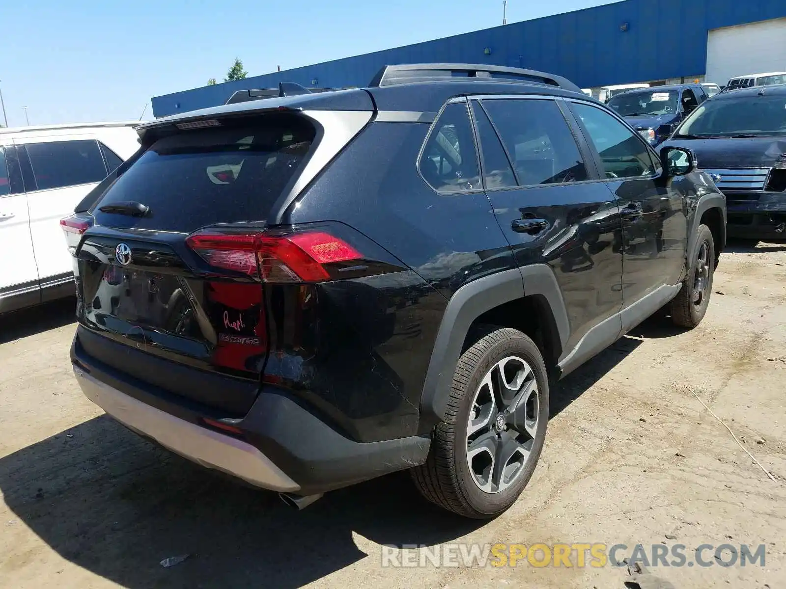 4 Photograph of a damaged car 2T3J1RFV5LC092751 TOYOTA RAV4 2020