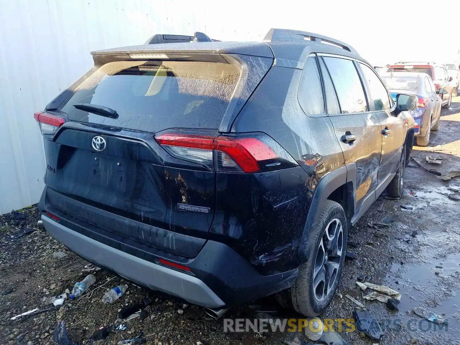 4 Photograph of a damaged car 2T3J1RFV5LC092992 TOYOTA RAV4 2020