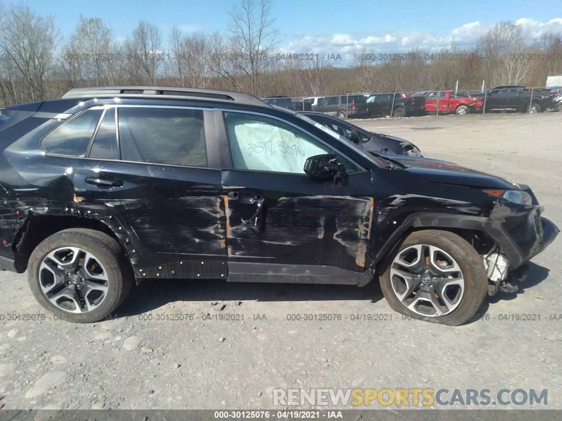 6 Photograph of a damaged car 2T3J1RFV5LC104199 TOYOTA RAV4 2020