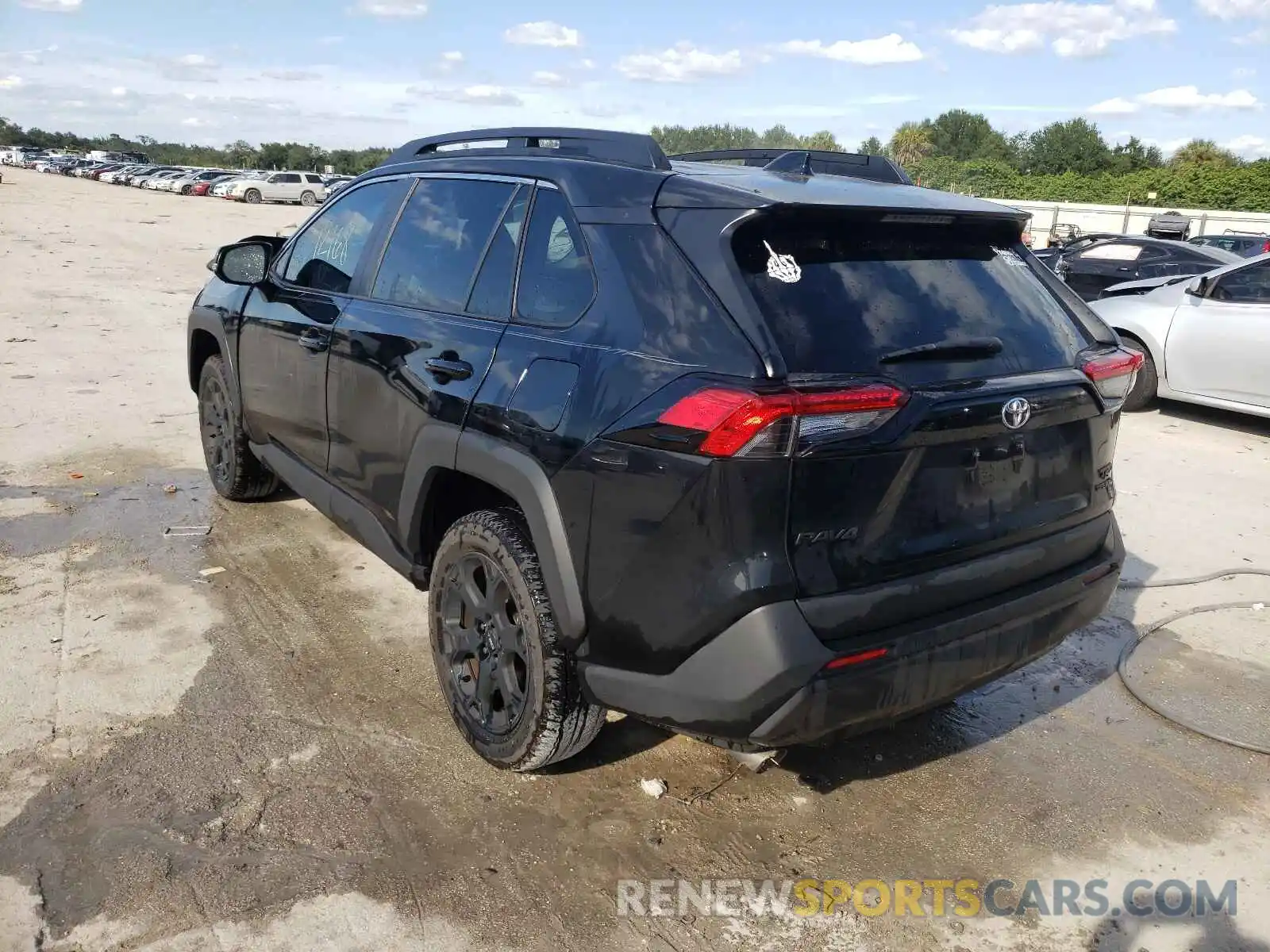 3 Photograph of a damaged car 2T3J1RFV5LC110763 TOYOTA RAV4 2020