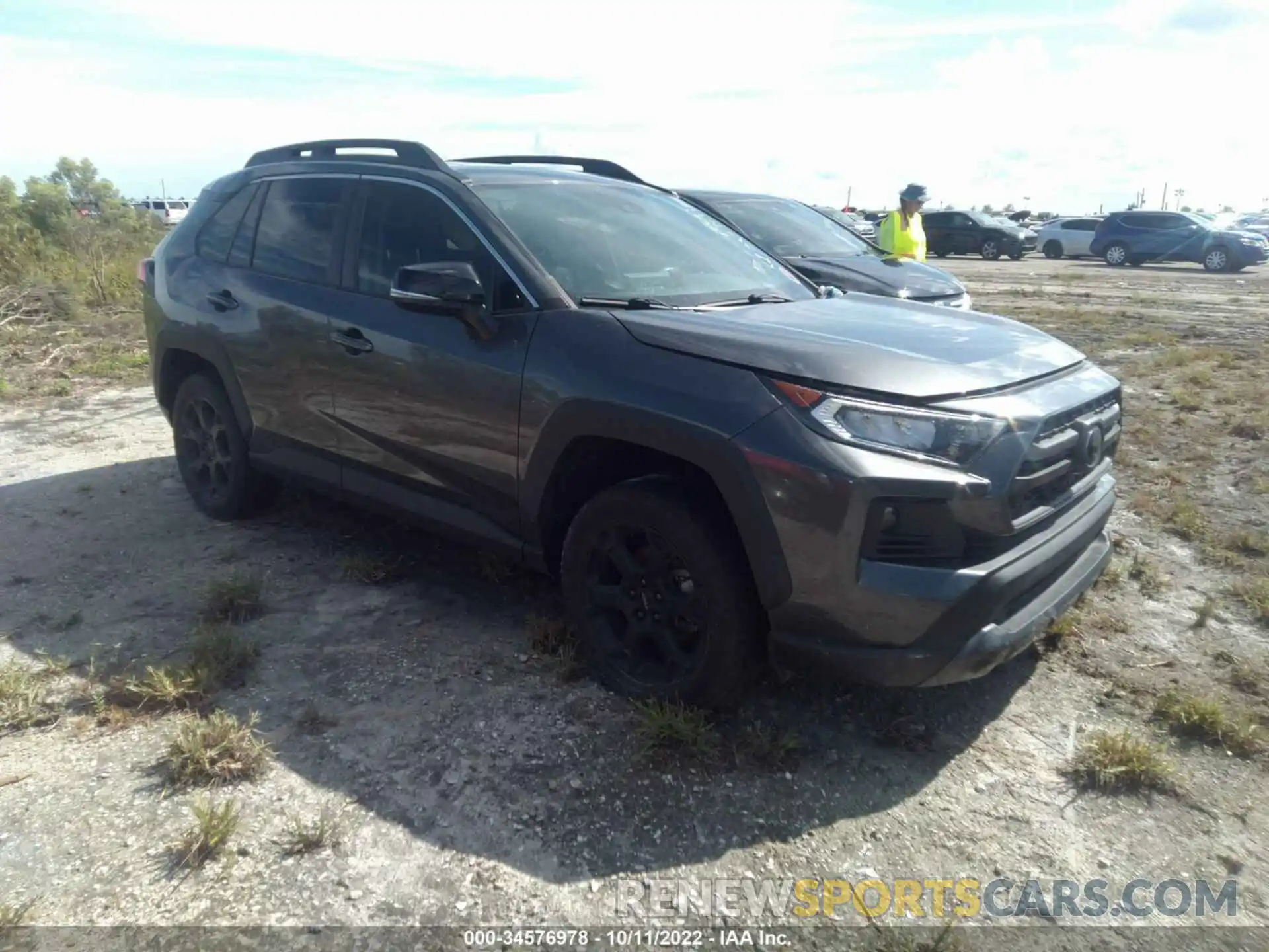 1 Фотография поврежденного автомобиля 2T3J1RFV5LC118944 TOYOTA RAV4 2020