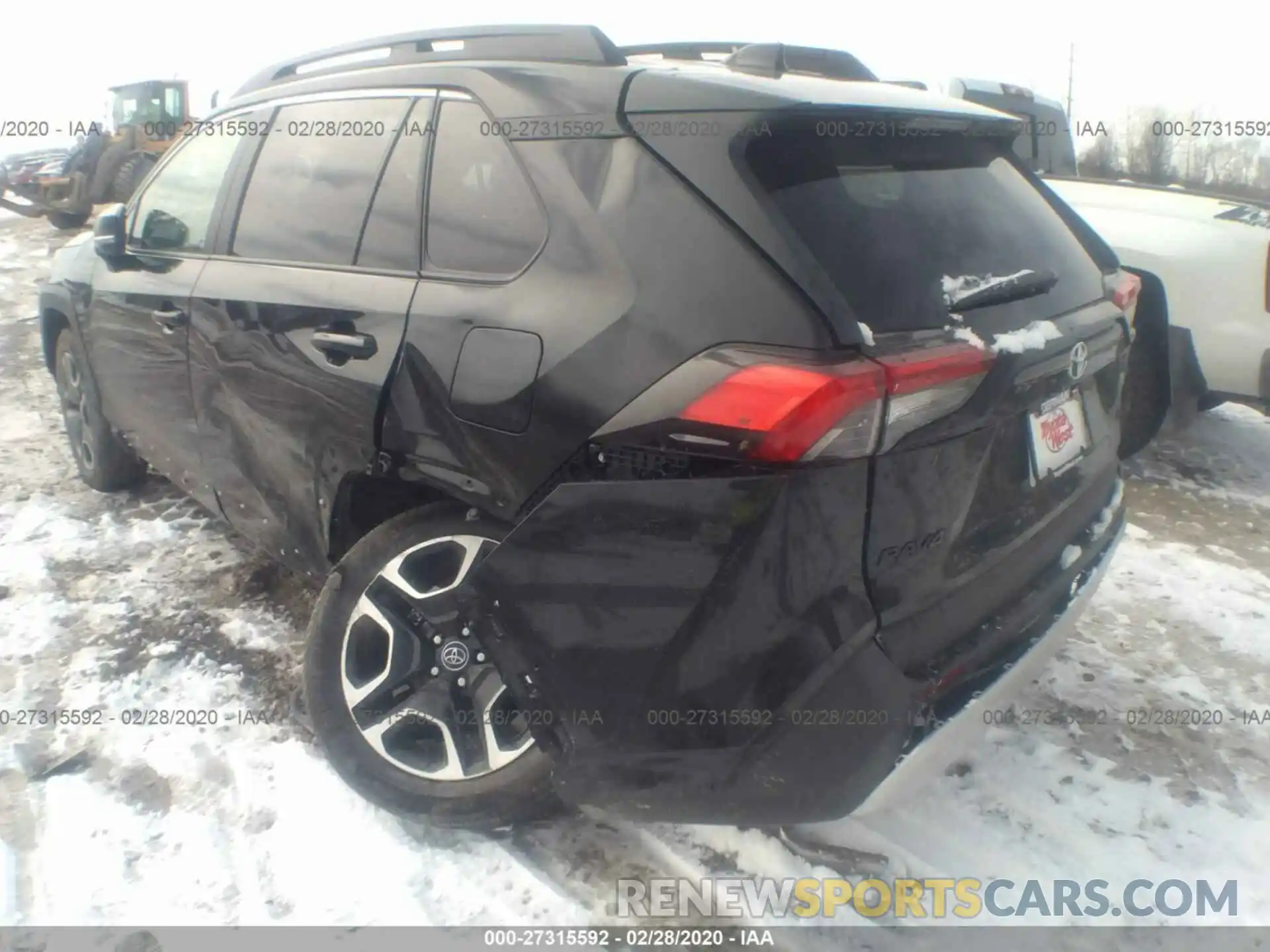 6 Photograph of a damaged car 2T3J1RFV6LC069429 TOYOTA RAV4 2020