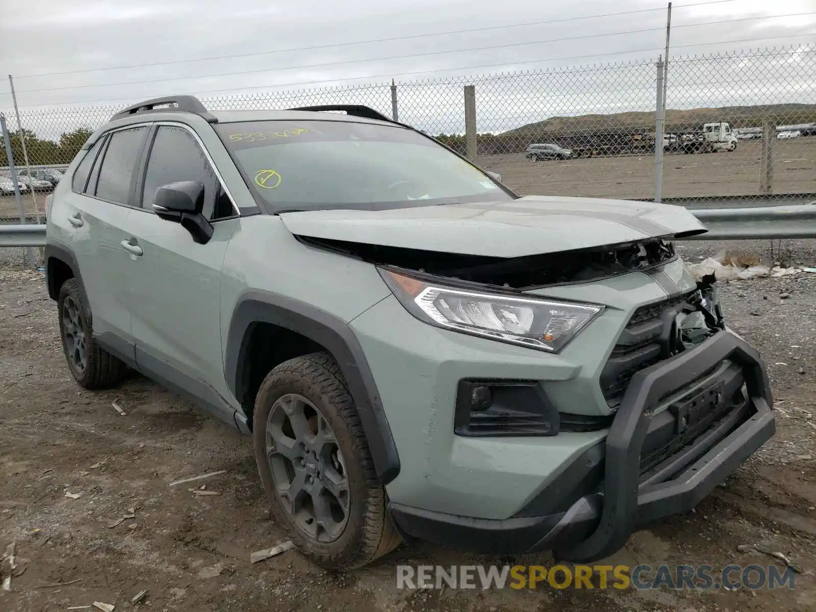 1 Photograph of a damaged car 2T3J1RFV6LC072590 TOYOTA RAV4 2020