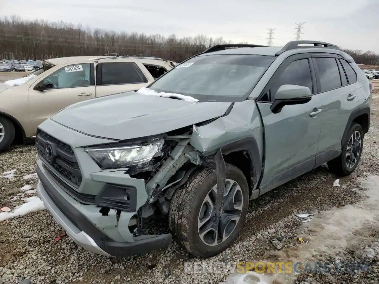 1 Photograph of a damaged car 2T3J1RFV6LC106060 TOYOTA RAV4 2020