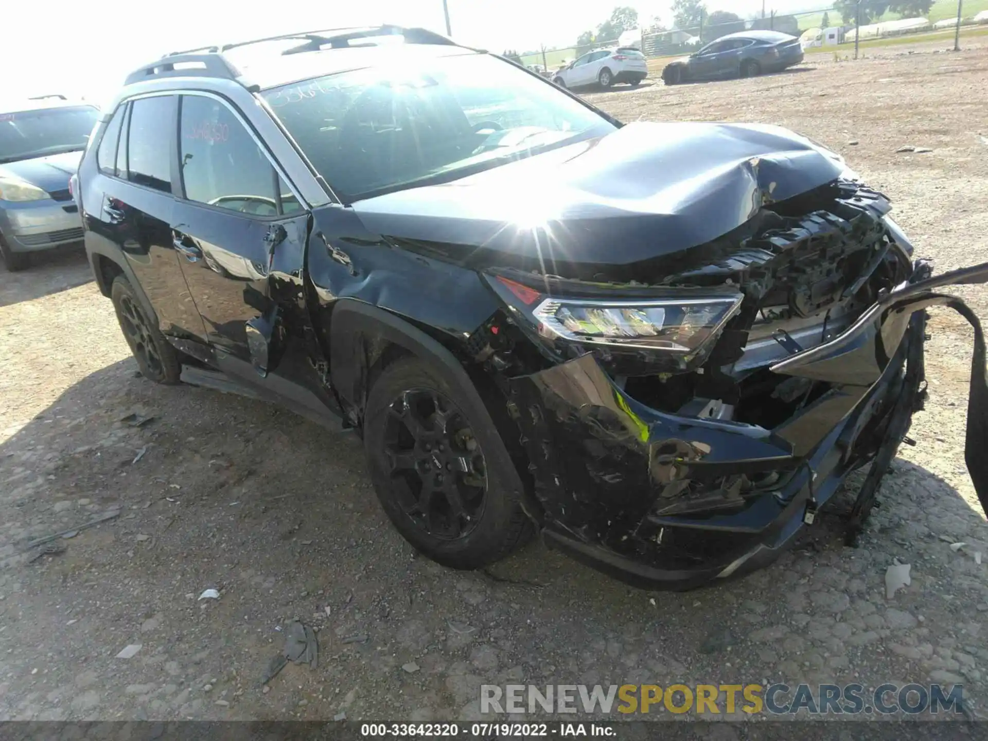 1 Photograph of a damaged car 2T3J1RFV7LC061582 TOYOTA RAV4 2020