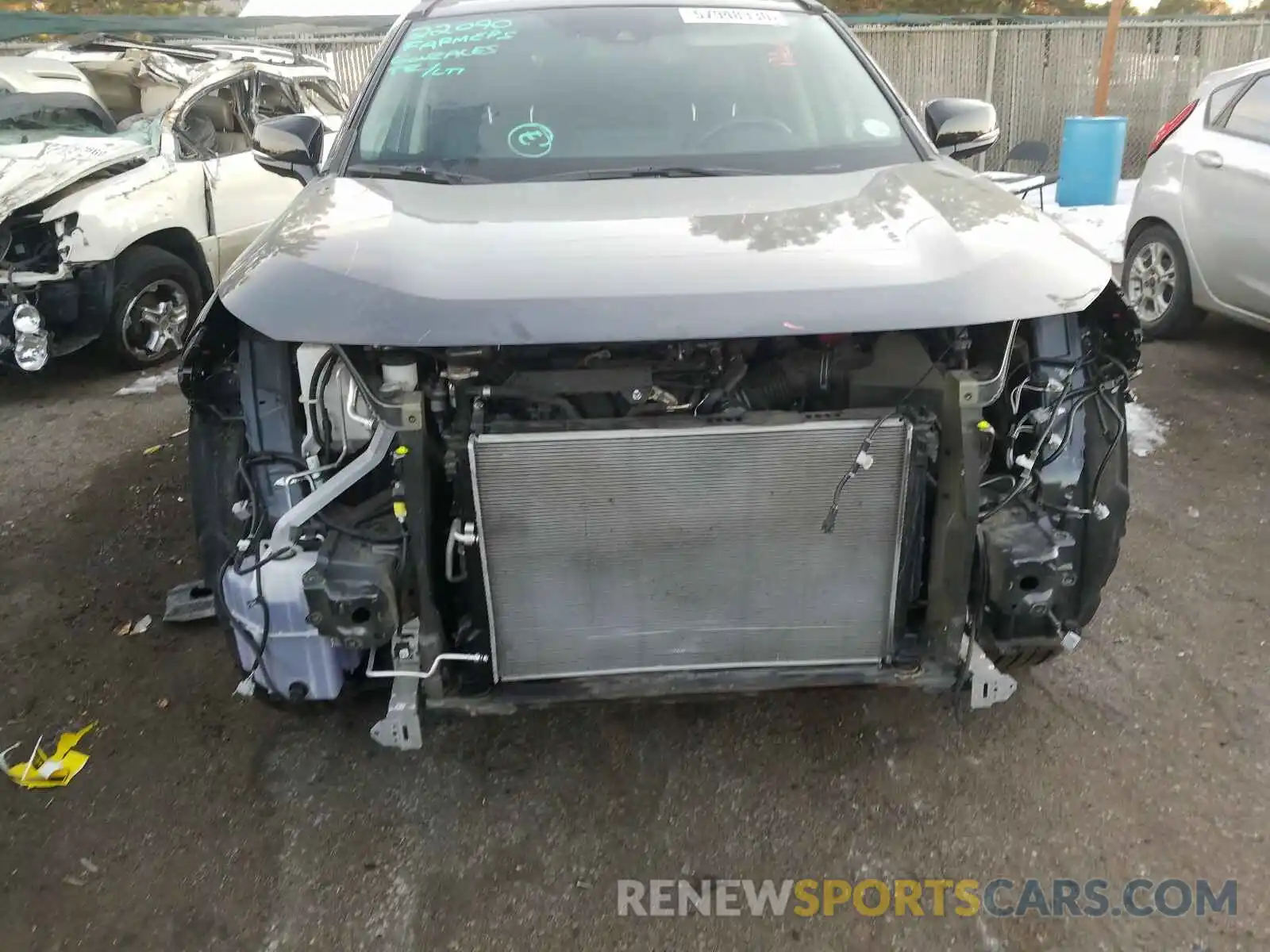 9 Photograph of a damaged car 2T3J1RFV7LC076325 TOYOTA RAV4 2020