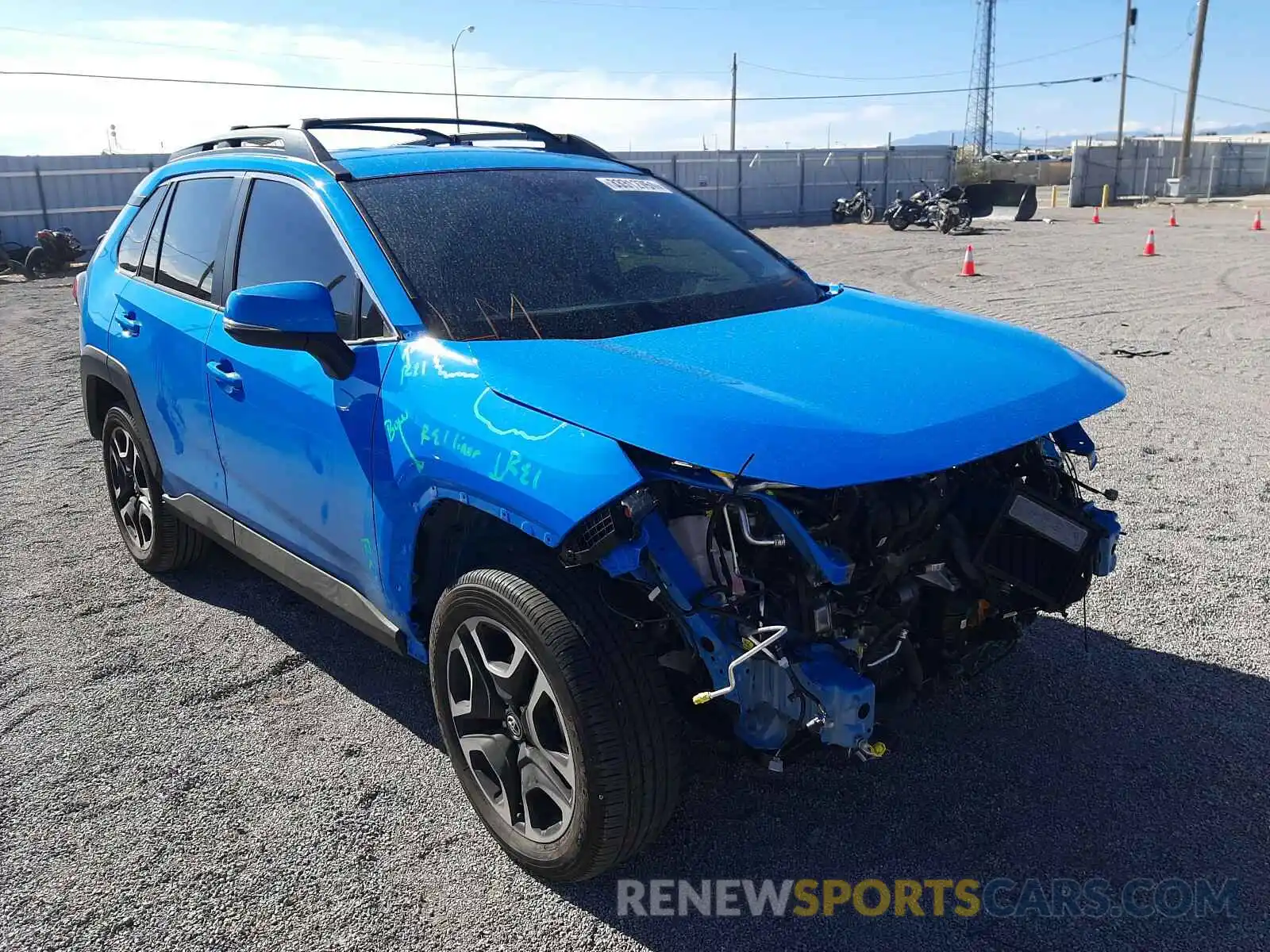 1 Photograph of a damaged car 2T3J1RFV7LC083677 TOYOTA RAV4 2020