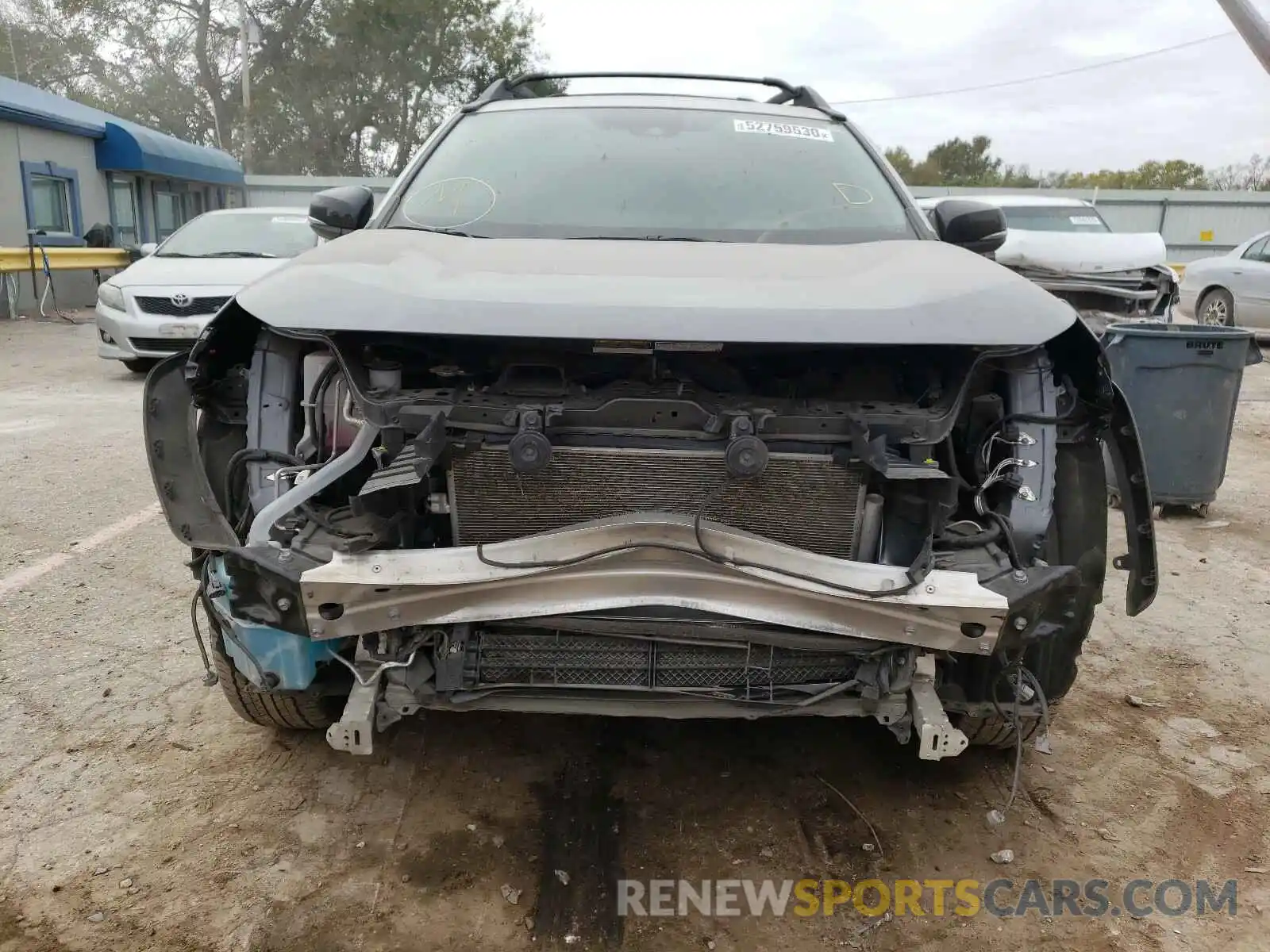 9 Photograph of a damaged car 2T3J1RFV8LC066628 TOYOTA RAV4 2020