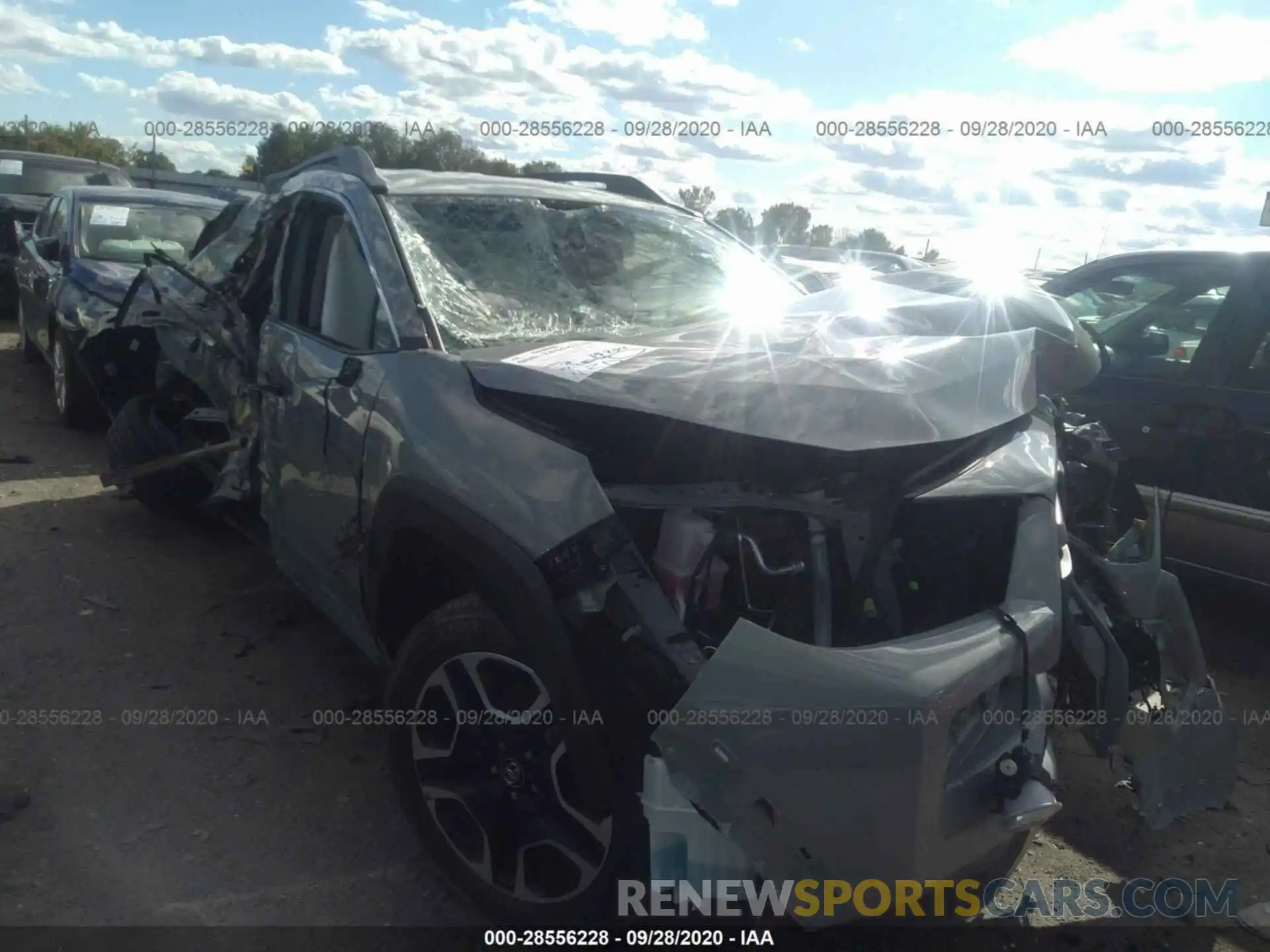 1 Photograph of a damaged car 2T3J1RFV8LC089763 TOYOTA RAV4 2020