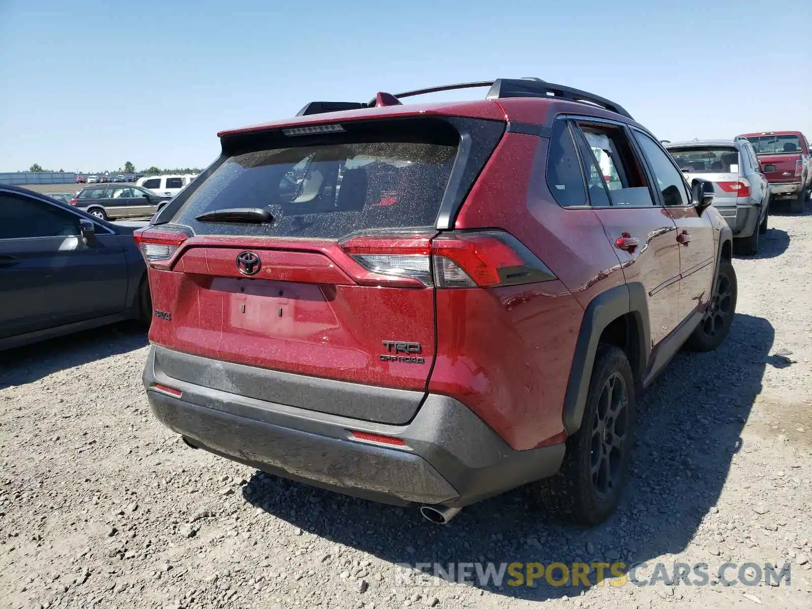 4 Photograph of a damaged car 2T3J1RFV8LC090105 TOYOTA RAV4 2020